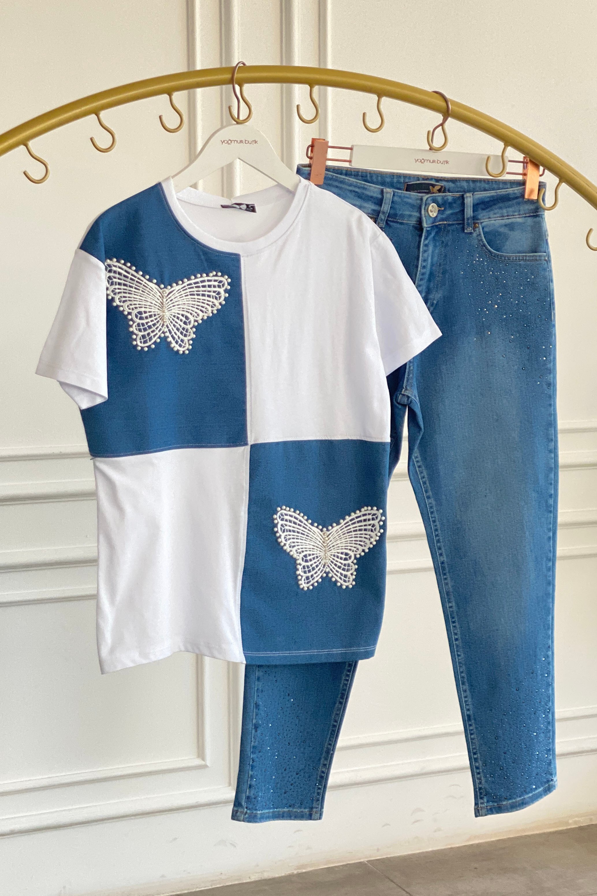 Önü Kot Detaylı Kelebek Güpürlü T-Shirt