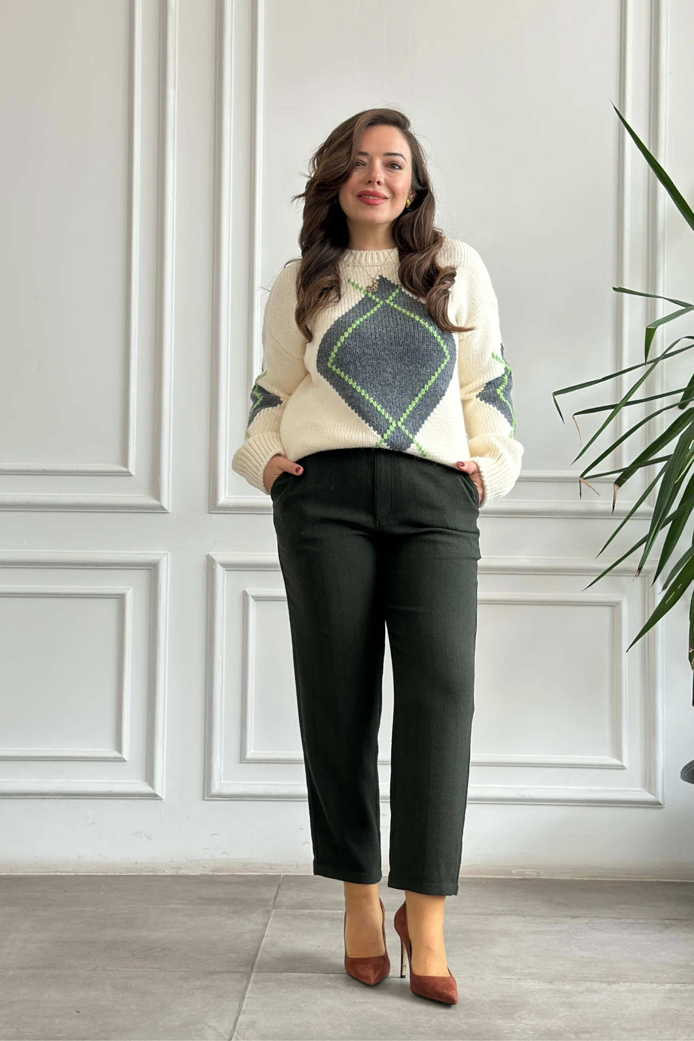 Beli Lastikli Çizgili Havuç Paça Pantolon