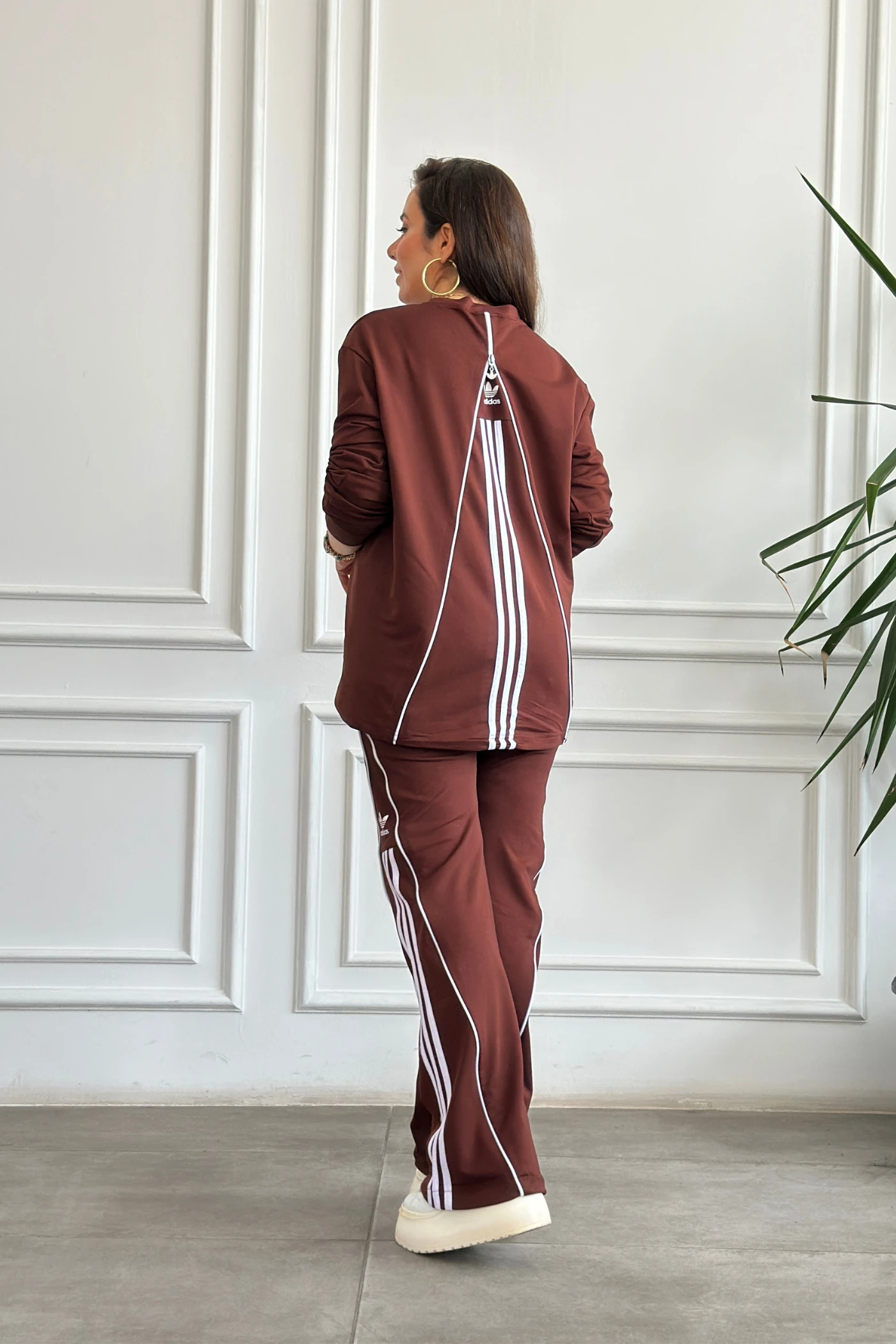 Arkası Ve Paçası Fermuar Detaylı Eşofman Takımı