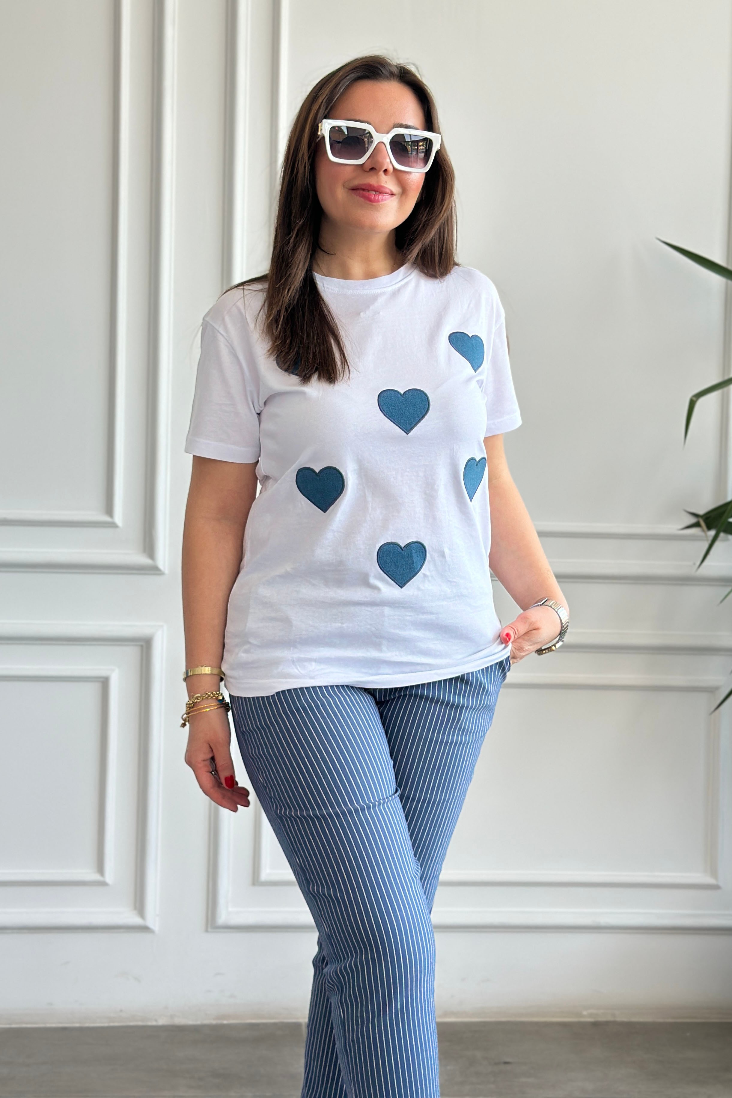 Önü Kot Kalp Detaylı T-Shirt