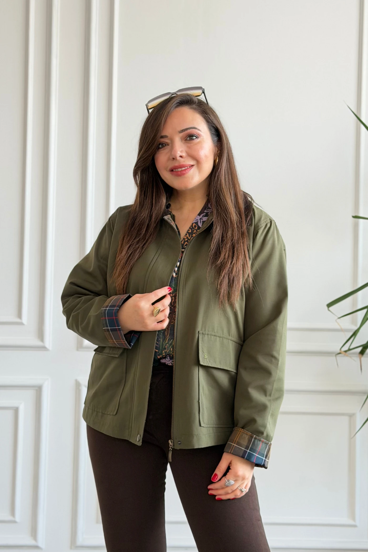 Yakası Kadife Fermuar Detaylı Ceket