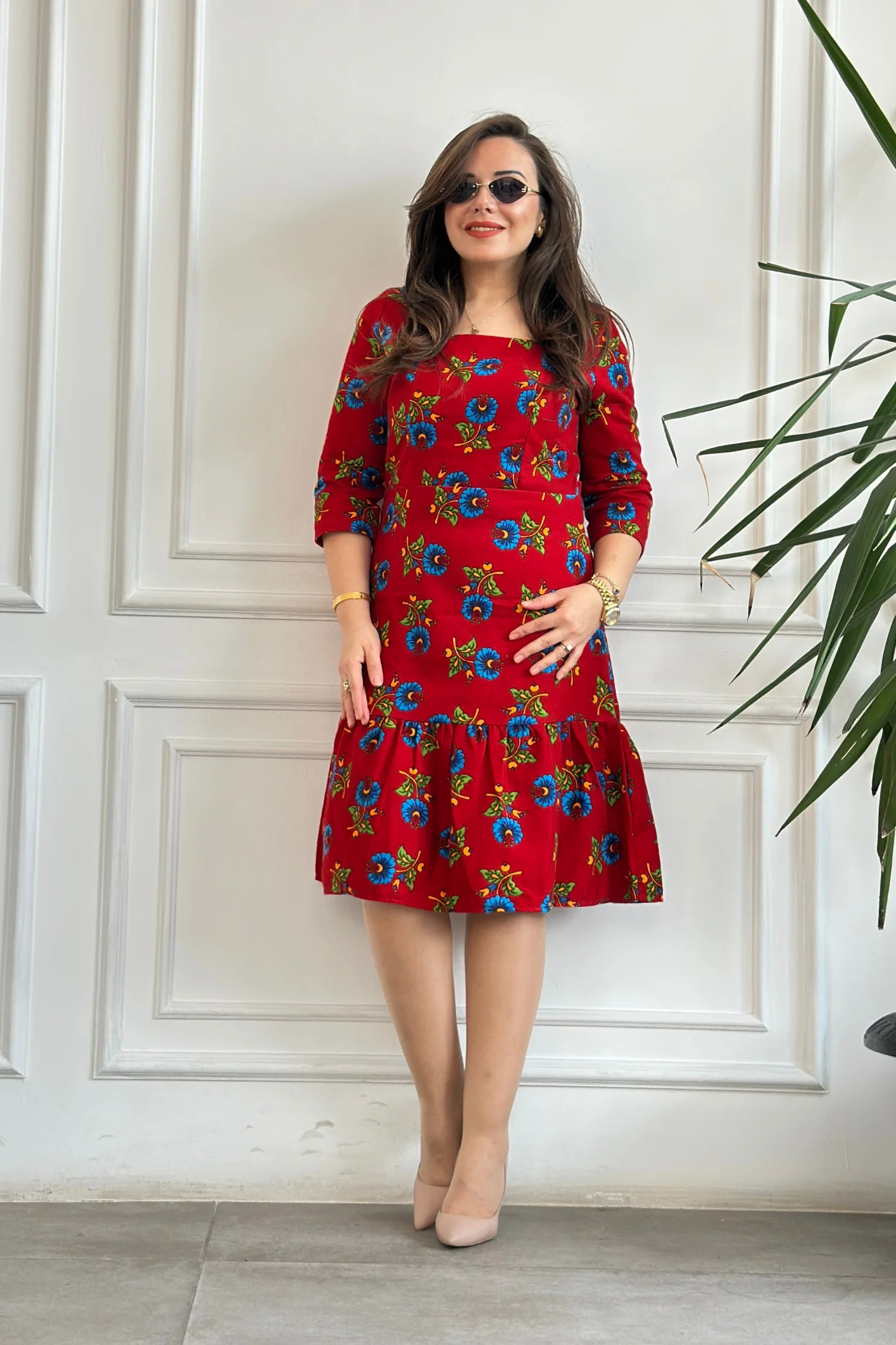 Etek Ucu Fırfırlı Kare Yaka Pazen Elbise - KIRMIZI