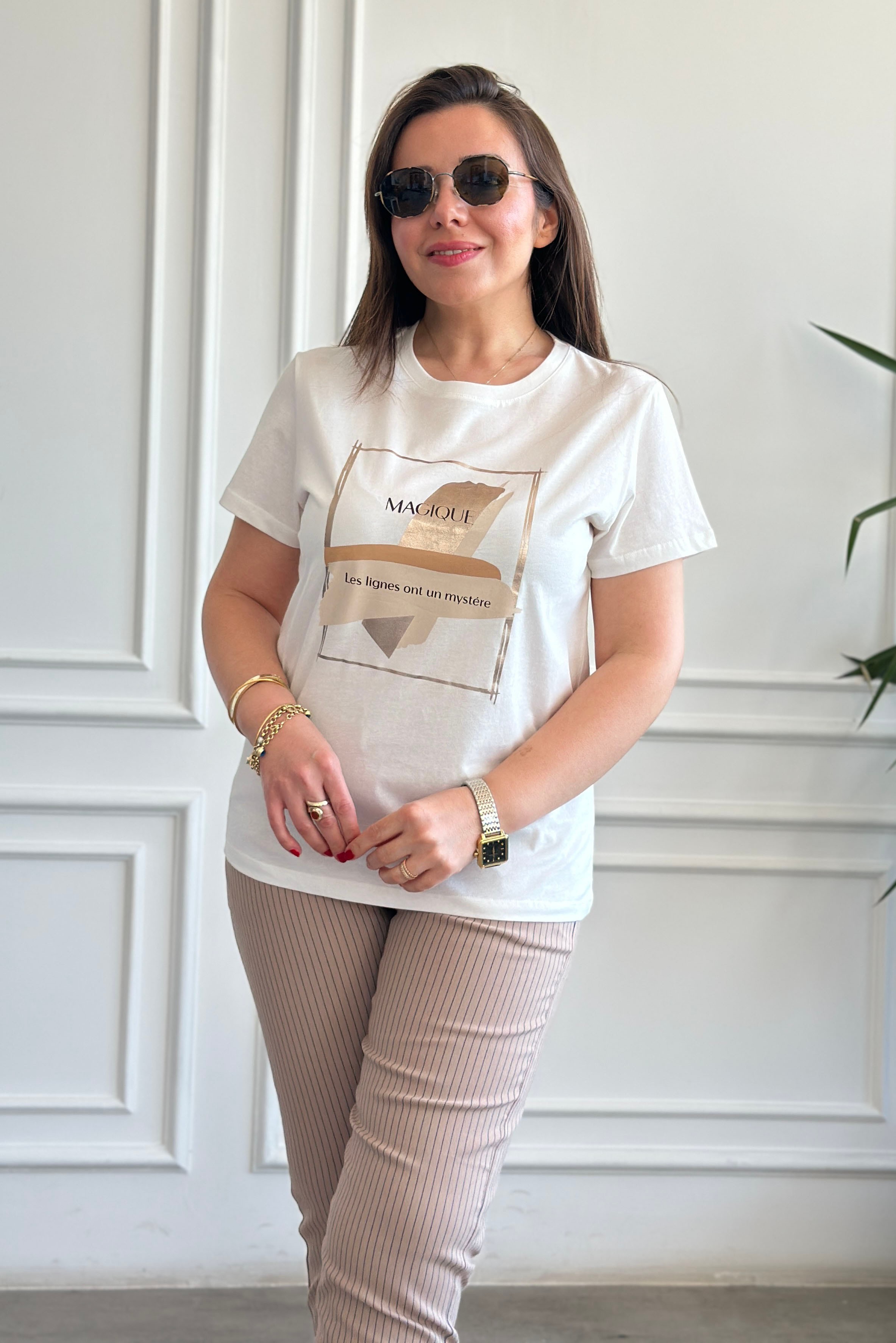Bisiklet Yaka Önü Yaldız Ve Yazı Baskılı T-Shirt - EKRU