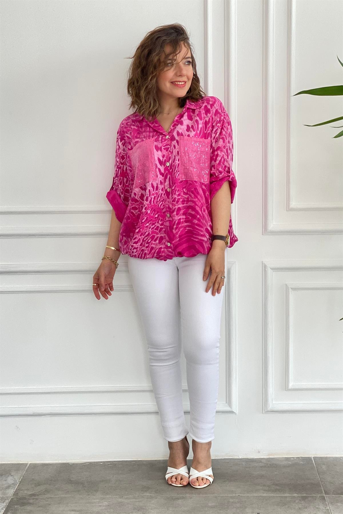 Leopar Desenli Cepleri Pul İşlemeli Bluz