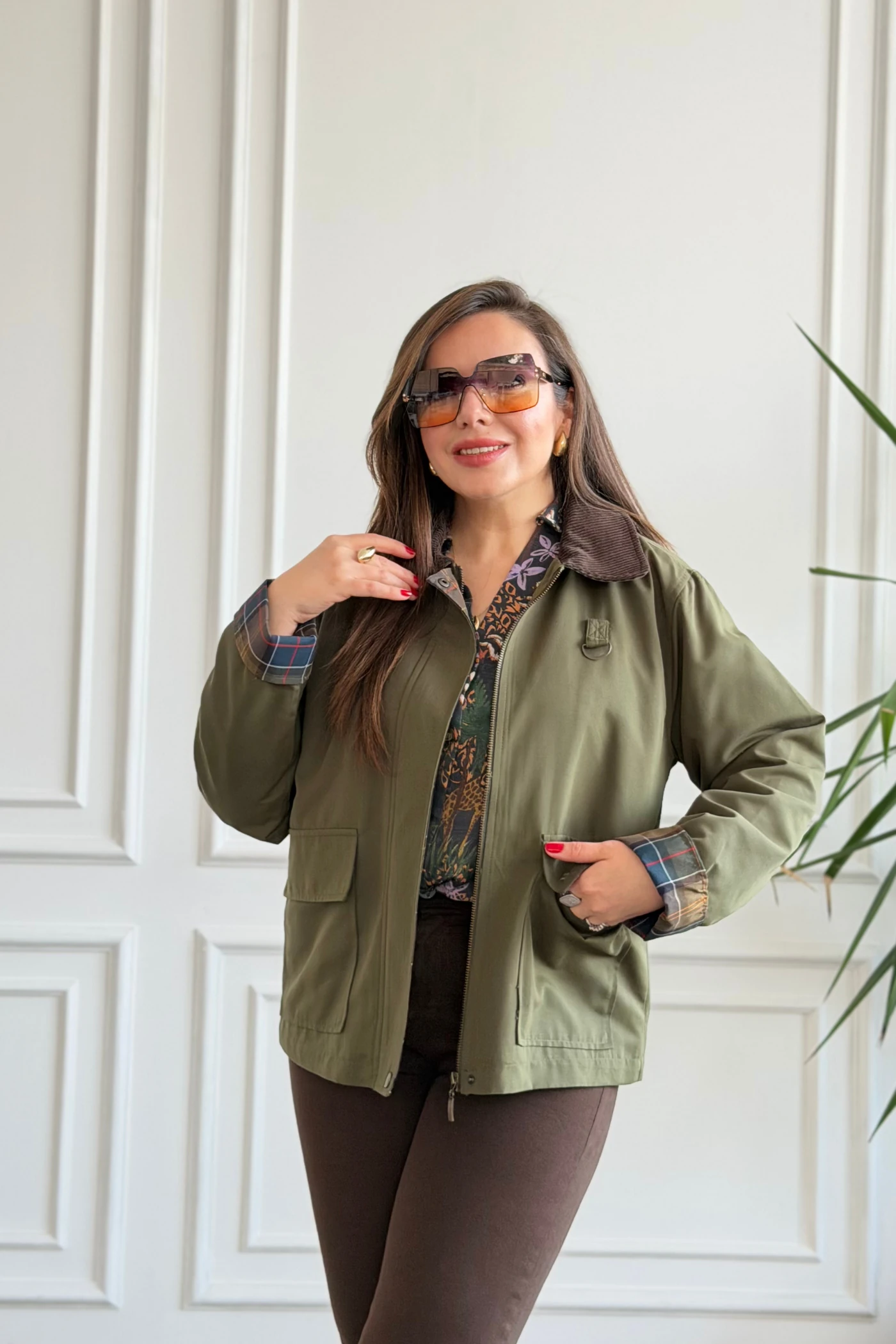 Yakası Kadife Fermuar Detaylı Ceket