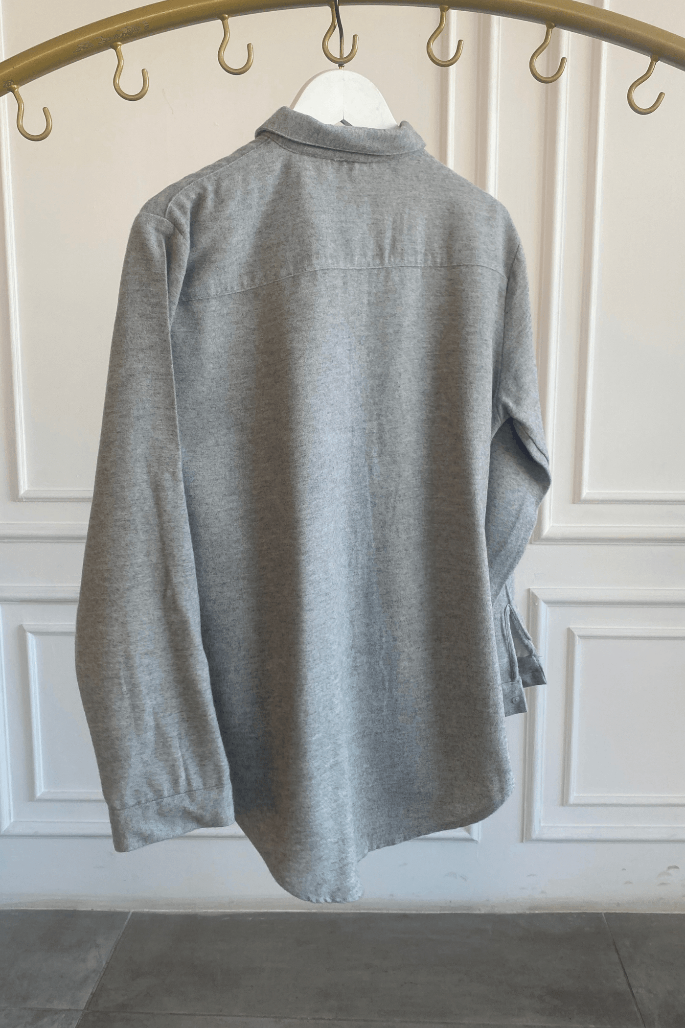 Önü Çubuk Boncuk İşlemeli Gömlek 