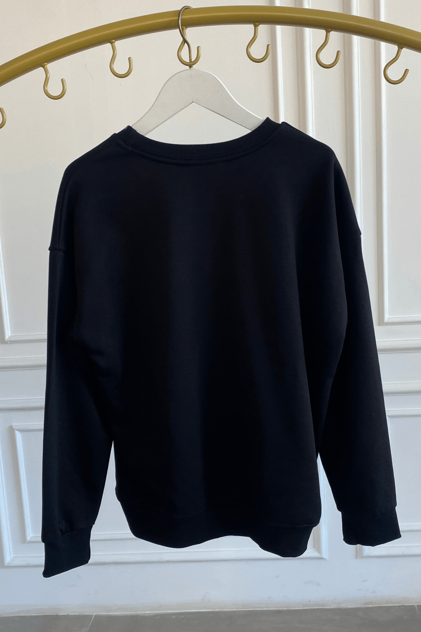 Önü Boncuk İşlemeli Sweat