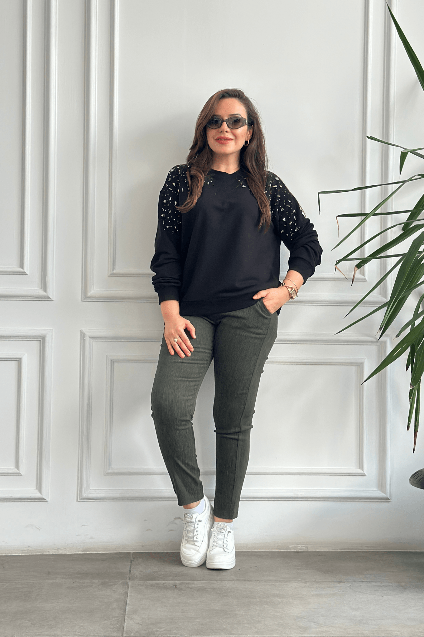 Omuzları Taş İşlemeli Sweat