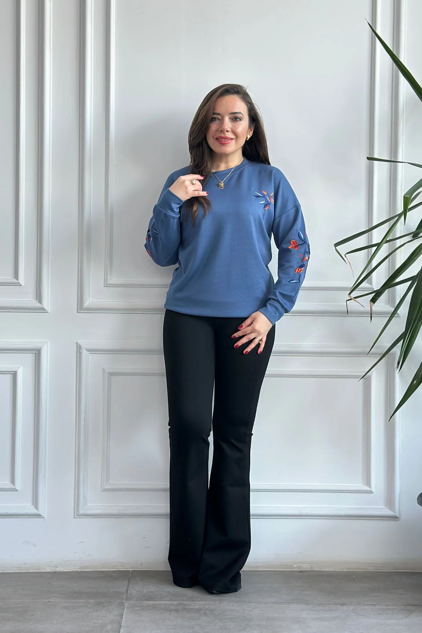 Önü Ve Kolları Nakış İşlemeli Sweat  - INDIGO