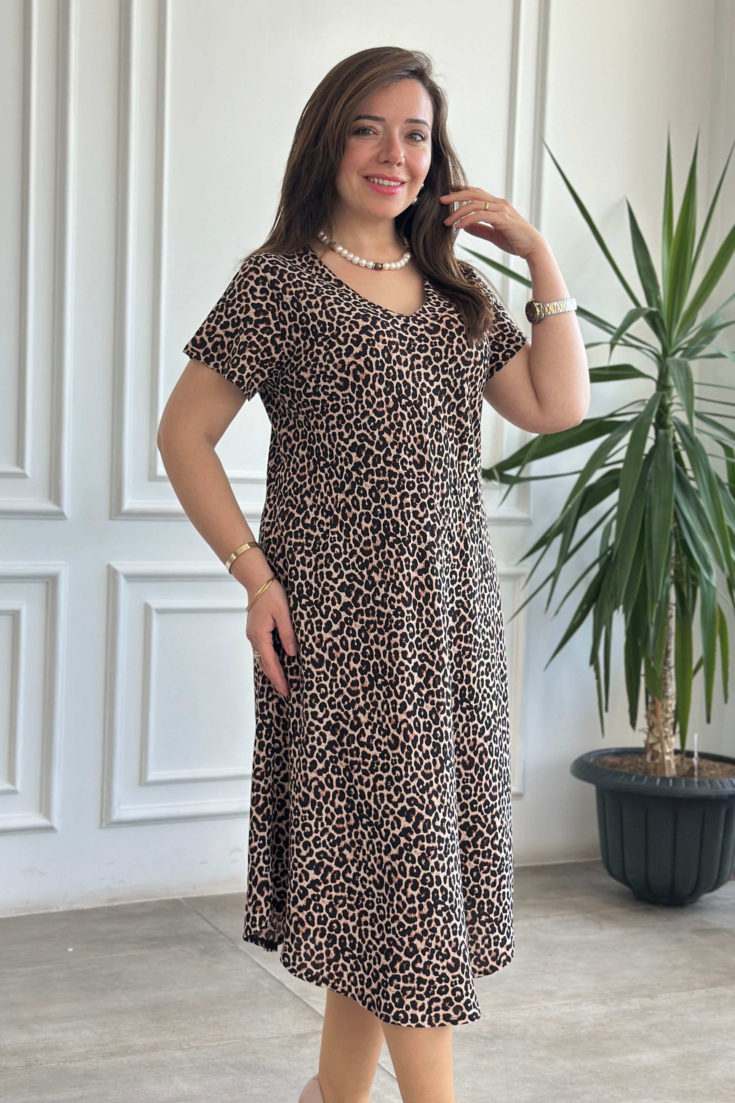 V Yaka Karışık Desenli Viscon Elbise - KAHVERENGI (LEOPAR)