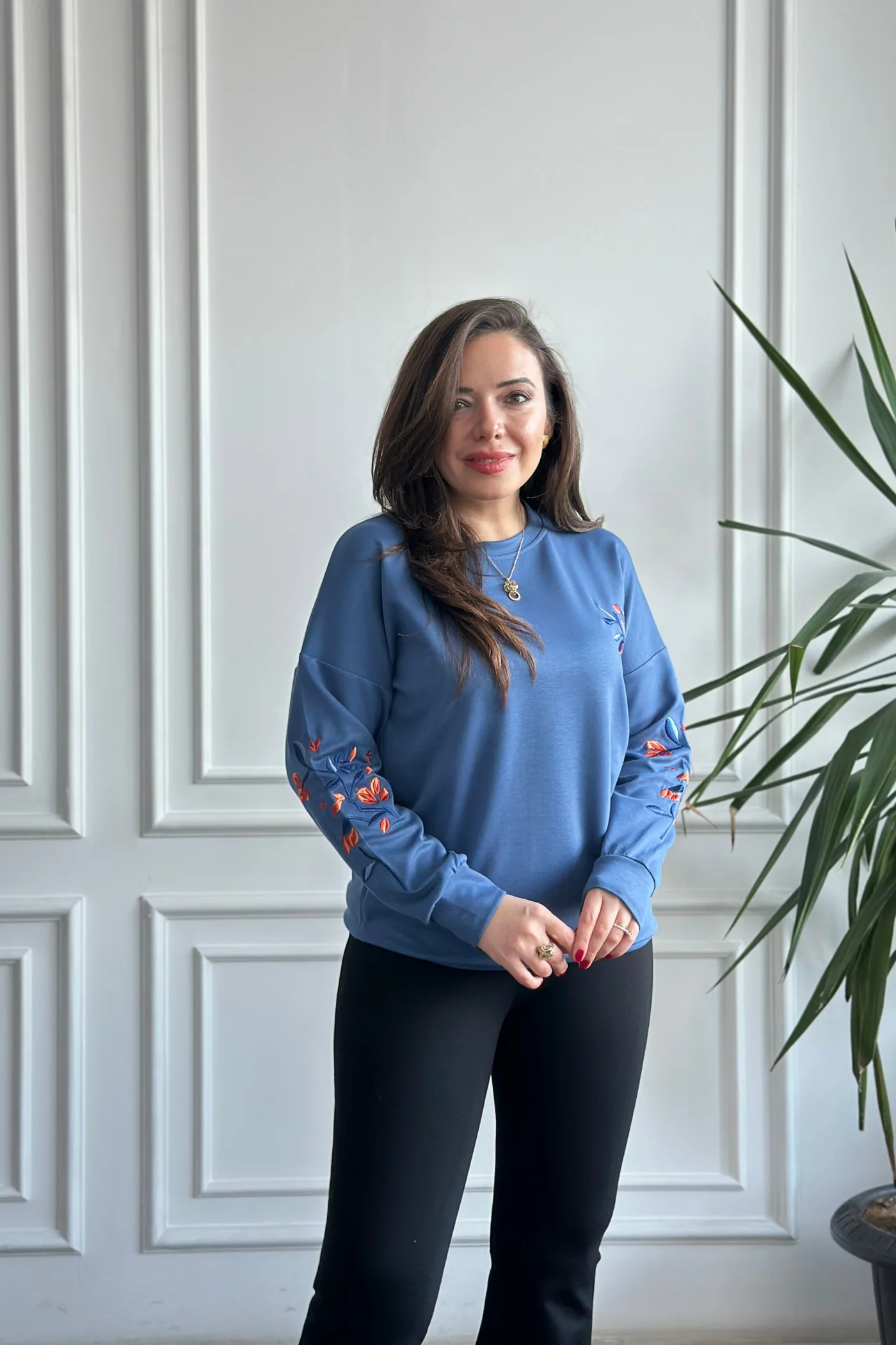 Önü Ve Kolları Nakış İşlemeli Sweat  - INDIGO