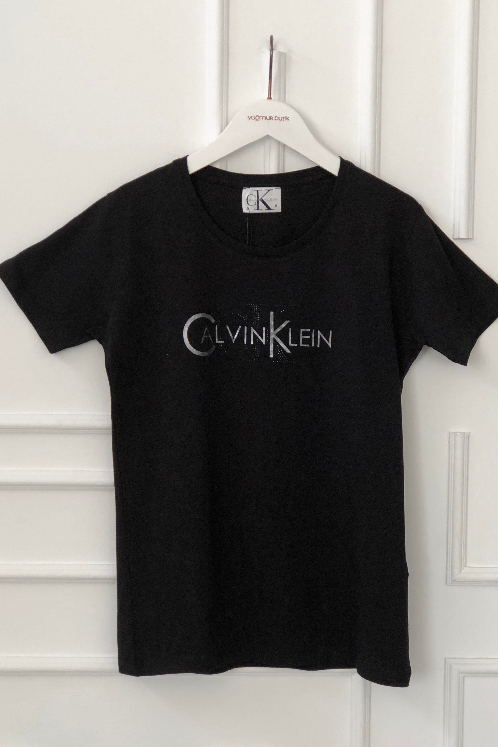 Bisiklet Yaka Önü Yazı Ve Taş Detaylı T-Shirt