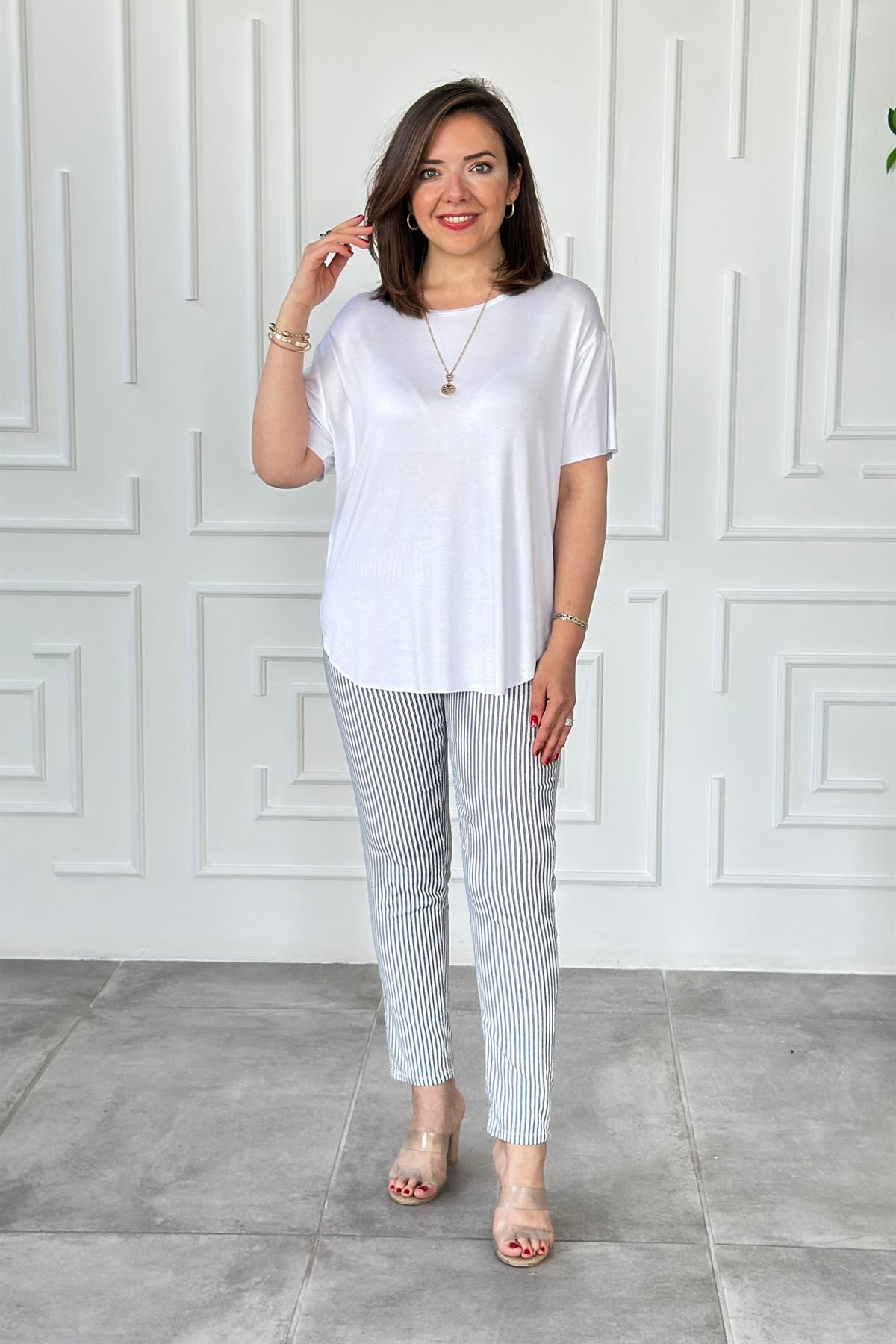 Bisiklet Yaka Basic T-Shirt