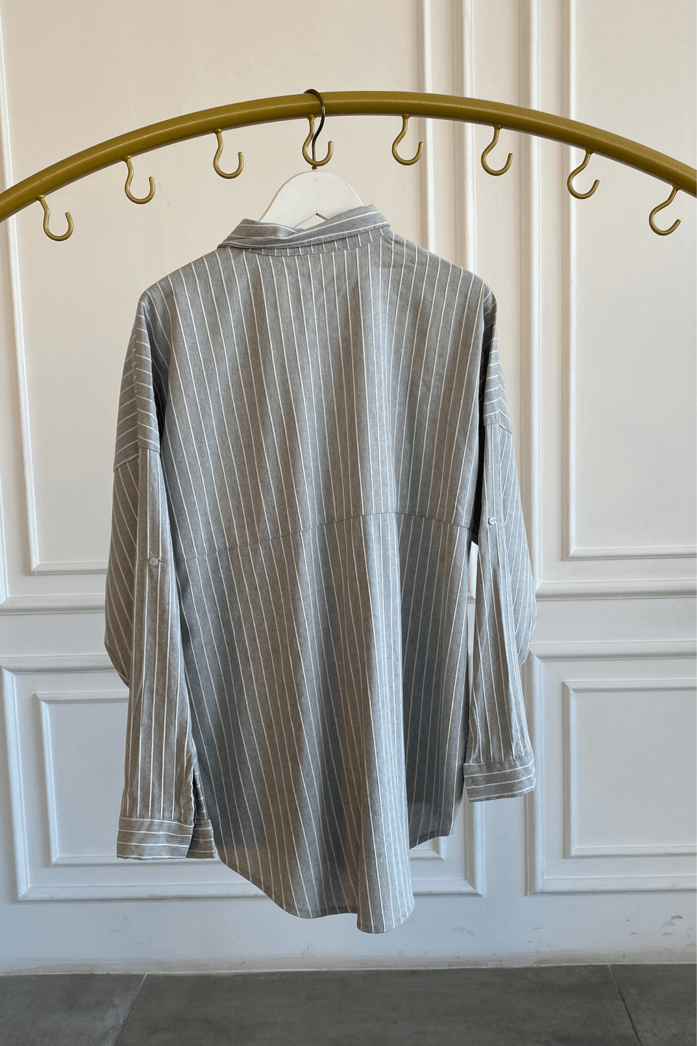 Önü Nakışlı Boncuk İşlemeli Çizgili Gömlek 