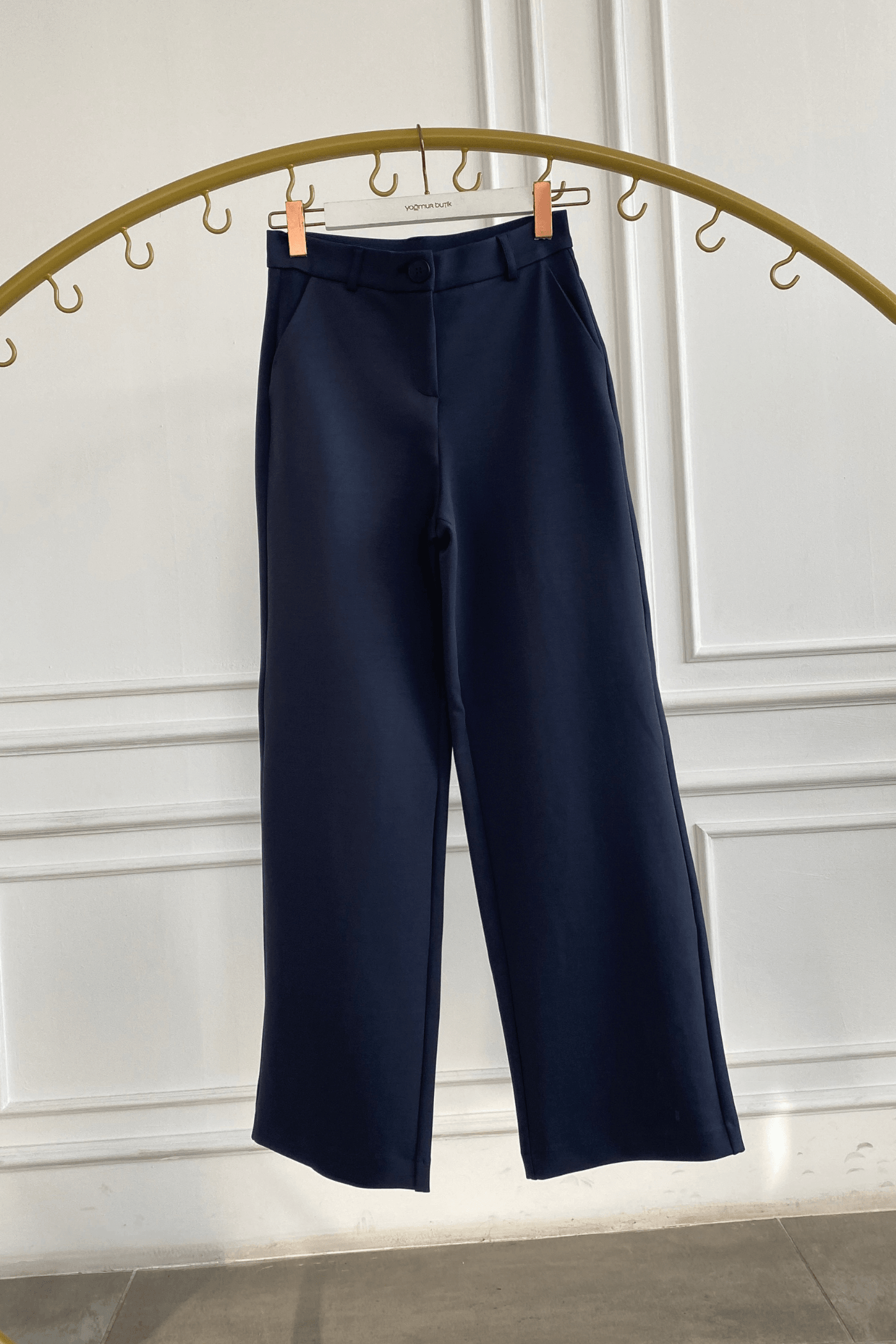 Tek Düğmeli Arkası Süs Cep Detaylı Palazzo Pantolon