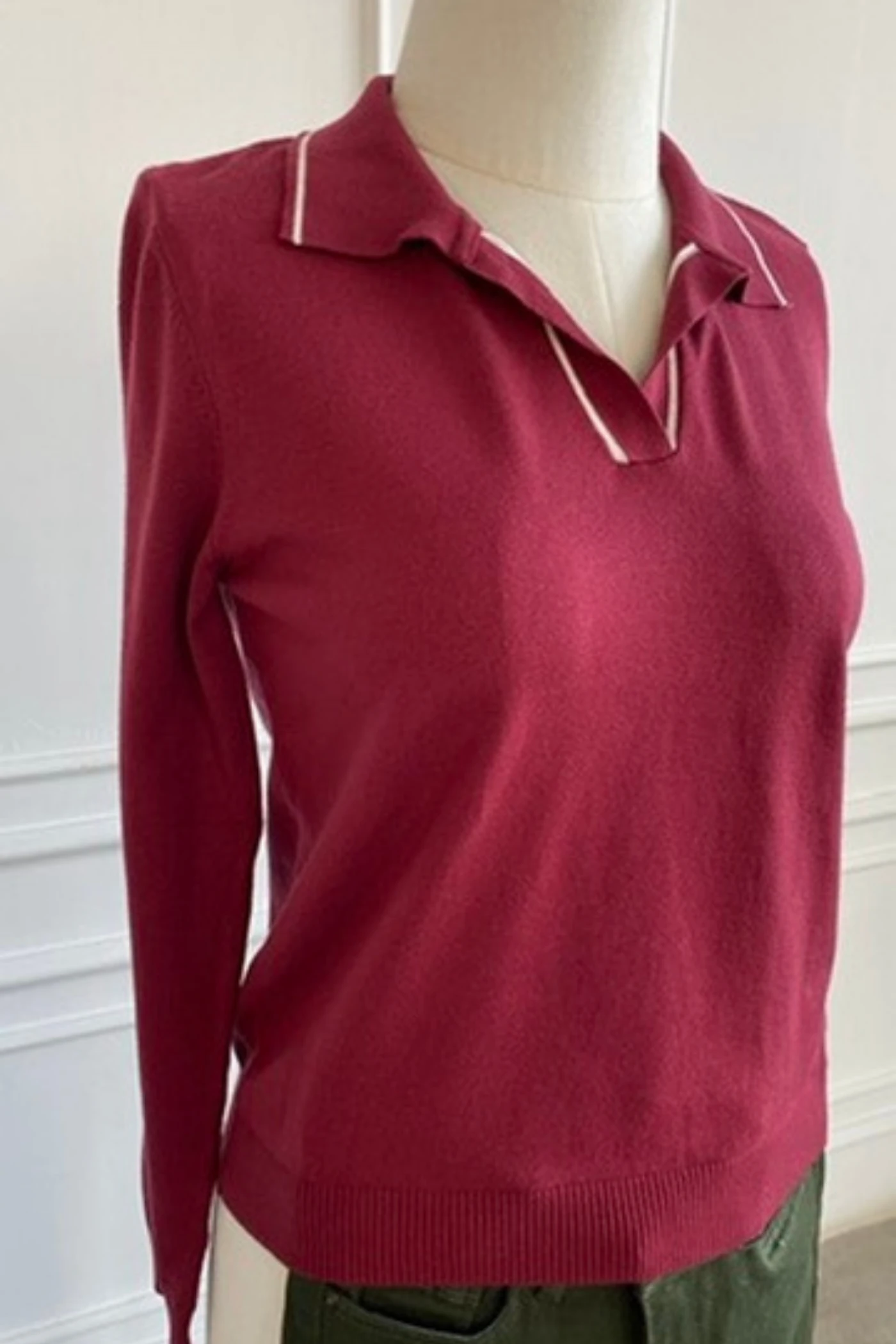 Polo Yaka Yaka Şerit Detaylı Triko Kazak