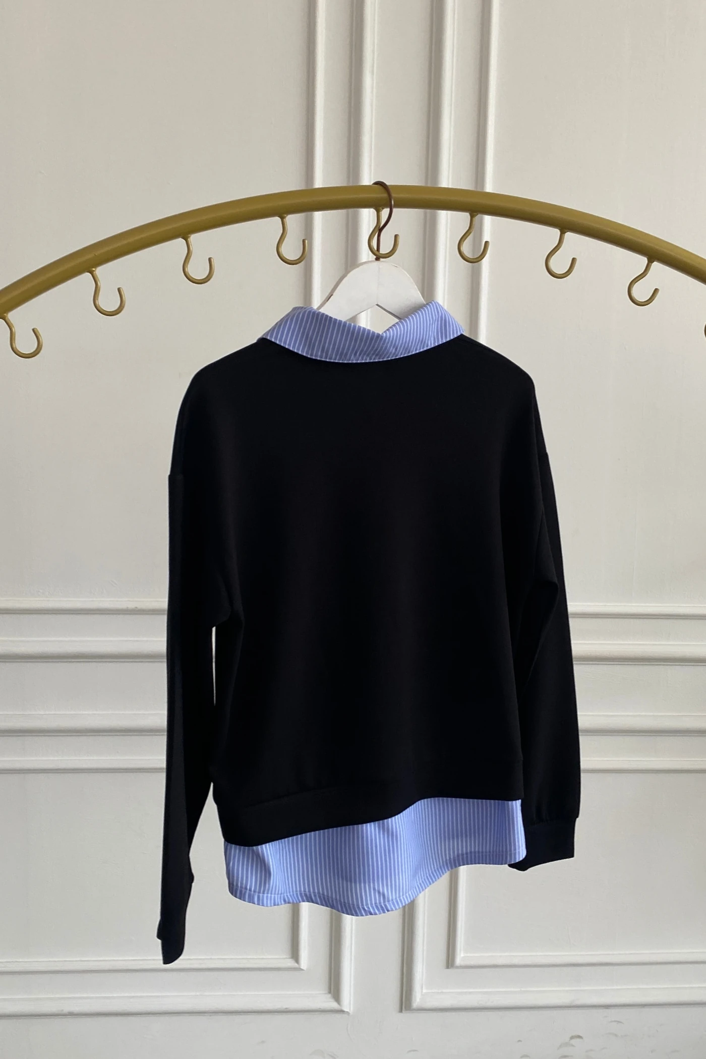 Polo Yaka Çizgili Gömlek Detaylı Kalp Nakışlı Sweat