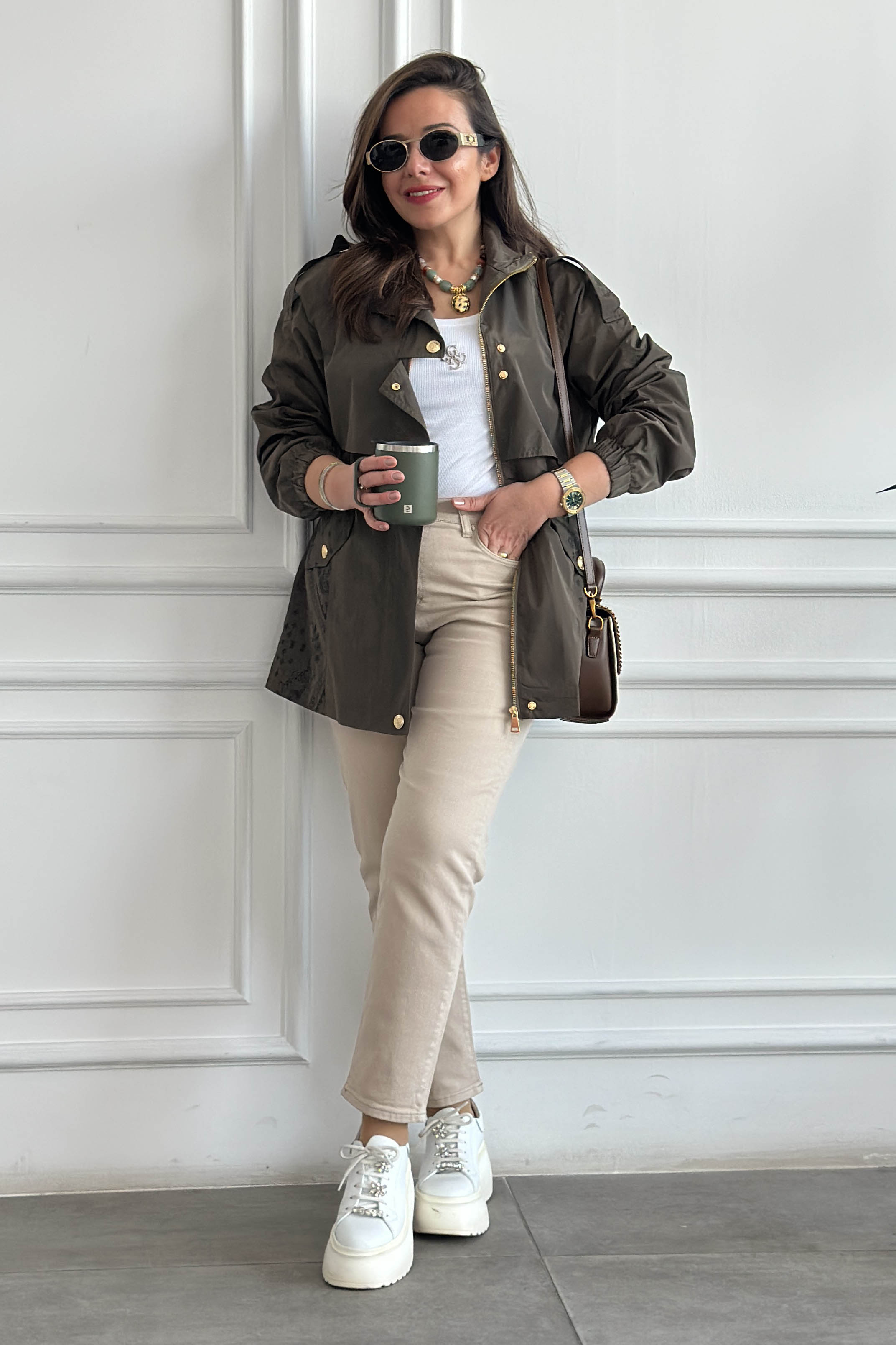 Omzu Ve Cepleri Desenli Trençkot