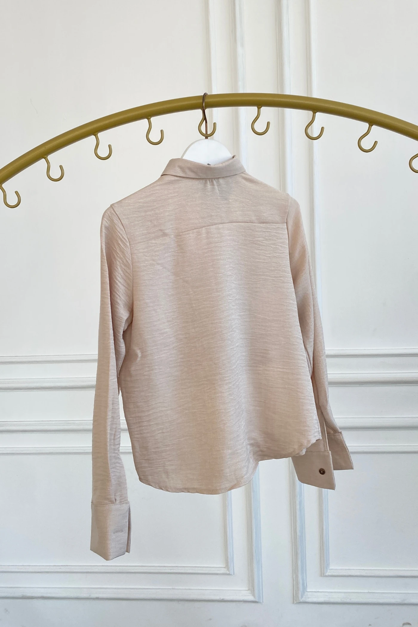 Önü Güpür Detaylı Keten Gömlek