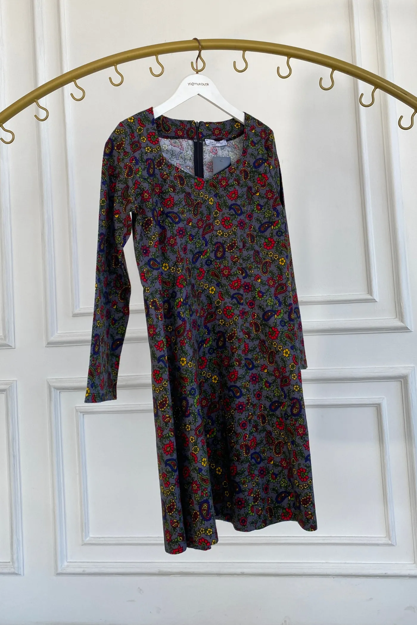 Roma Yaka Arkası Fermuarlı Pazen Elbise