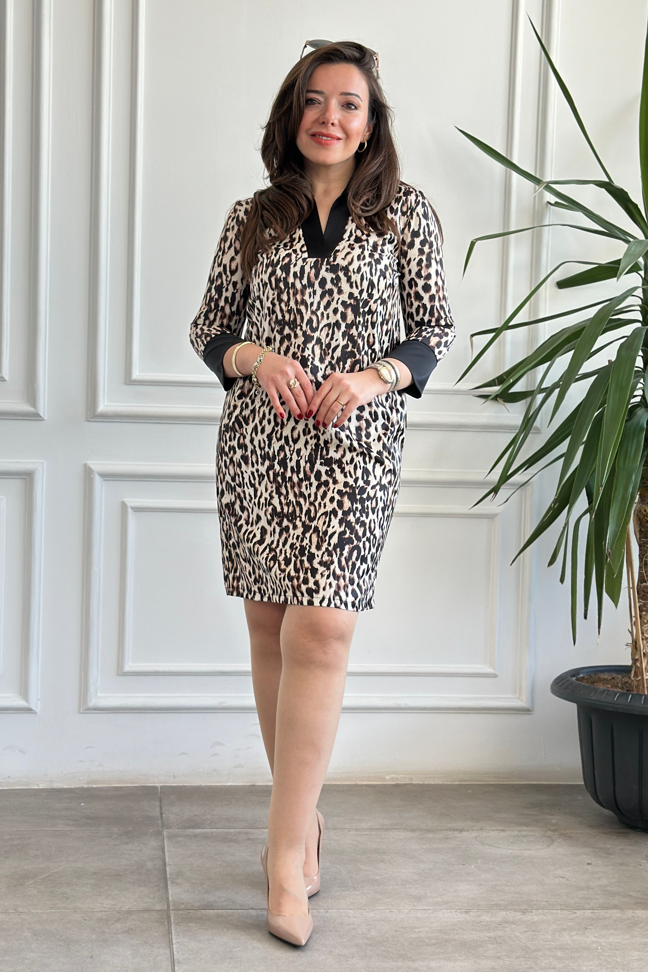 Polo Yaka Leopar Desenli Kemerli Elbise