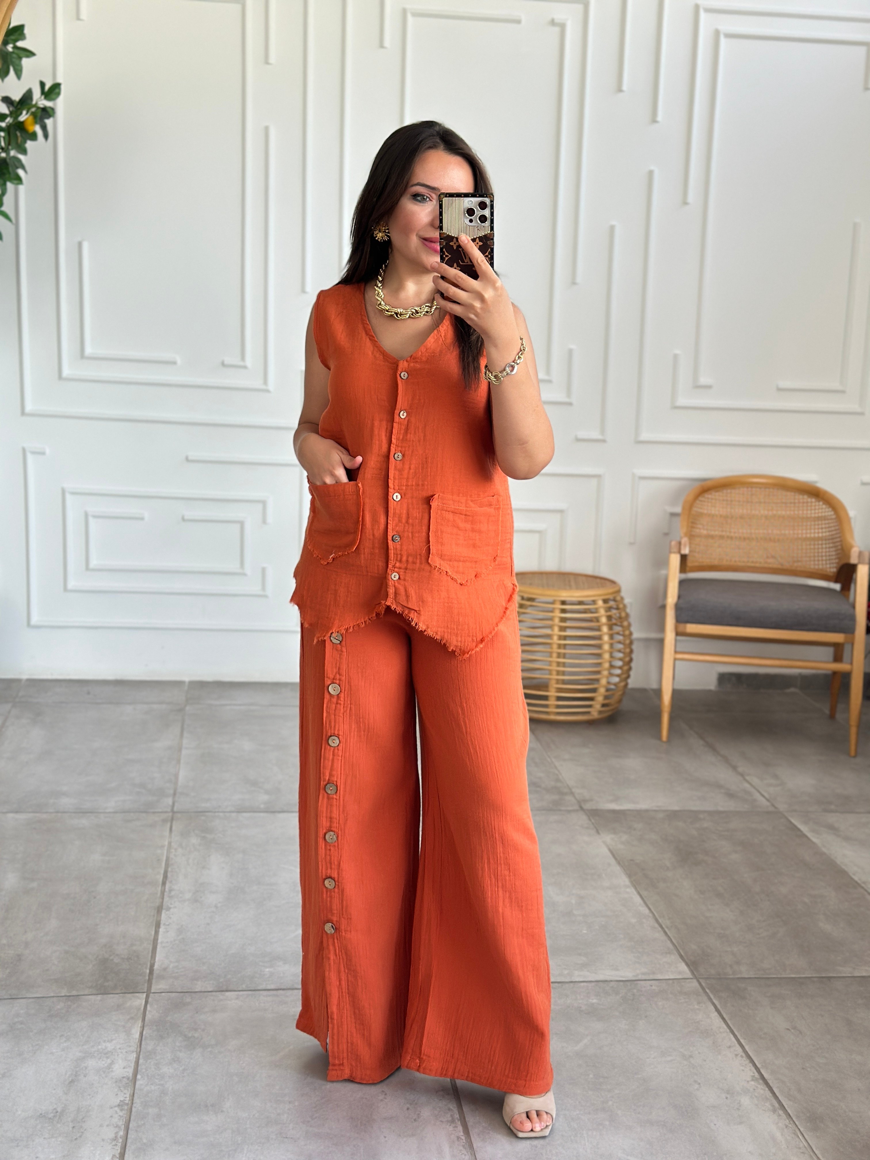 Düğme Detaylı Bol Paça Müslin Pantolon