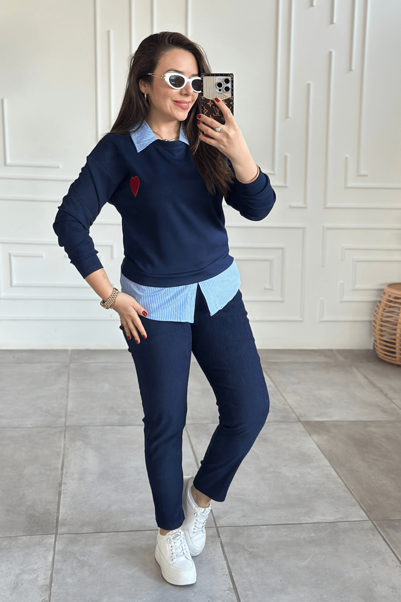 Polo Yaka Çizgili Gömlek Detaylı Kalp Nakışlı Sweat