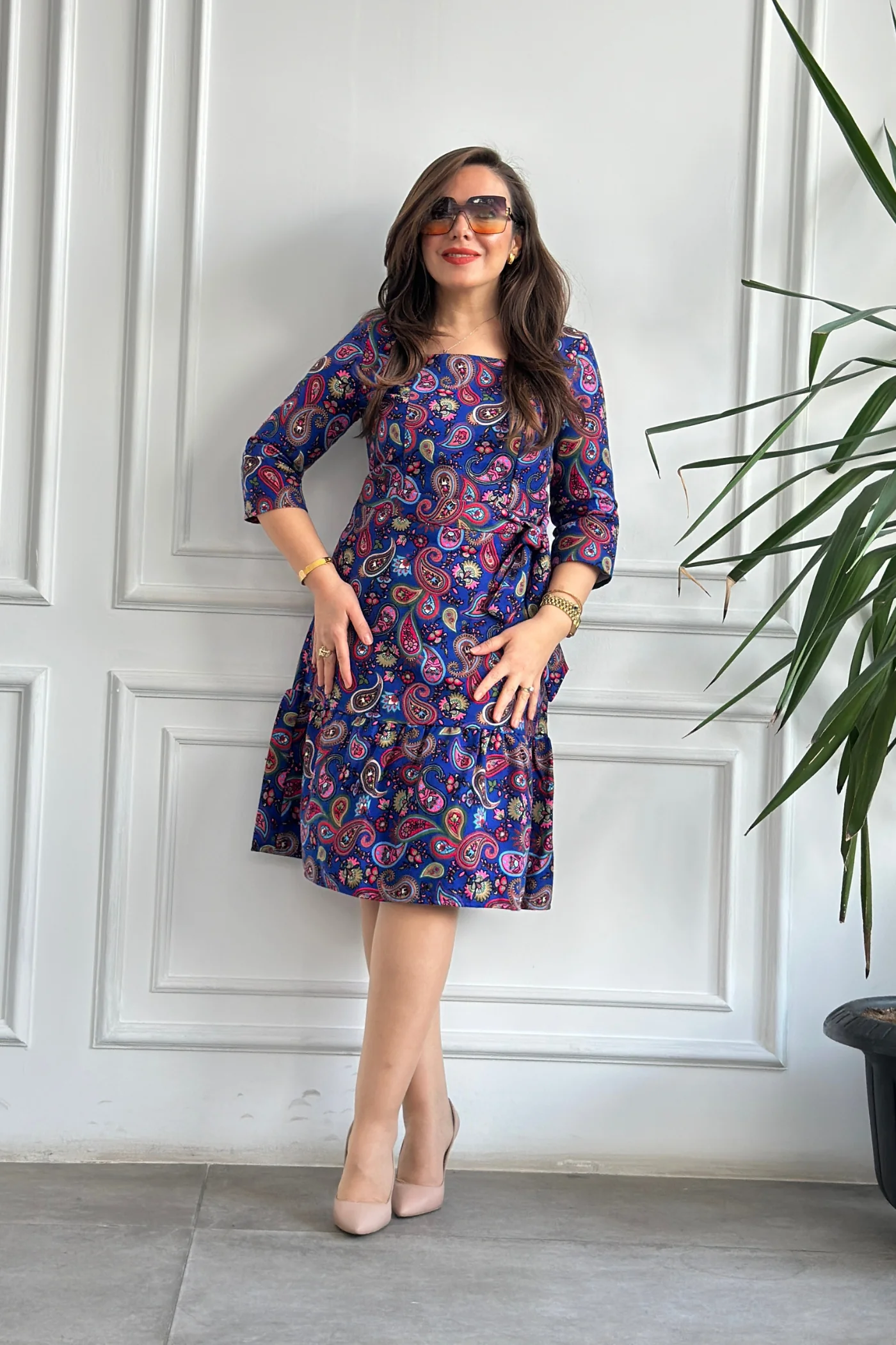 Etek Ucu Fırfırlı Kare Yaka Pazen Elbise - SAKS PEMBE