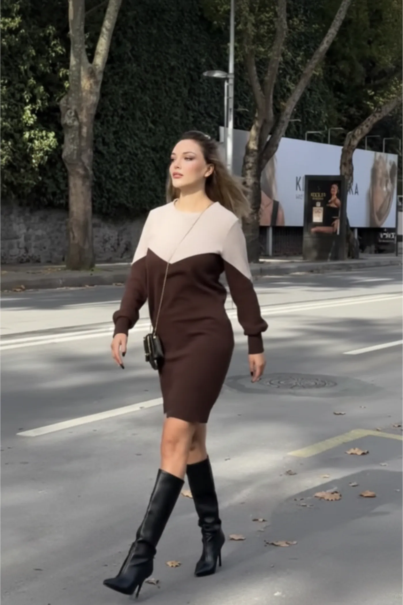 Çanta Aksesuar Detaylı Elbise - KAHVERENGI