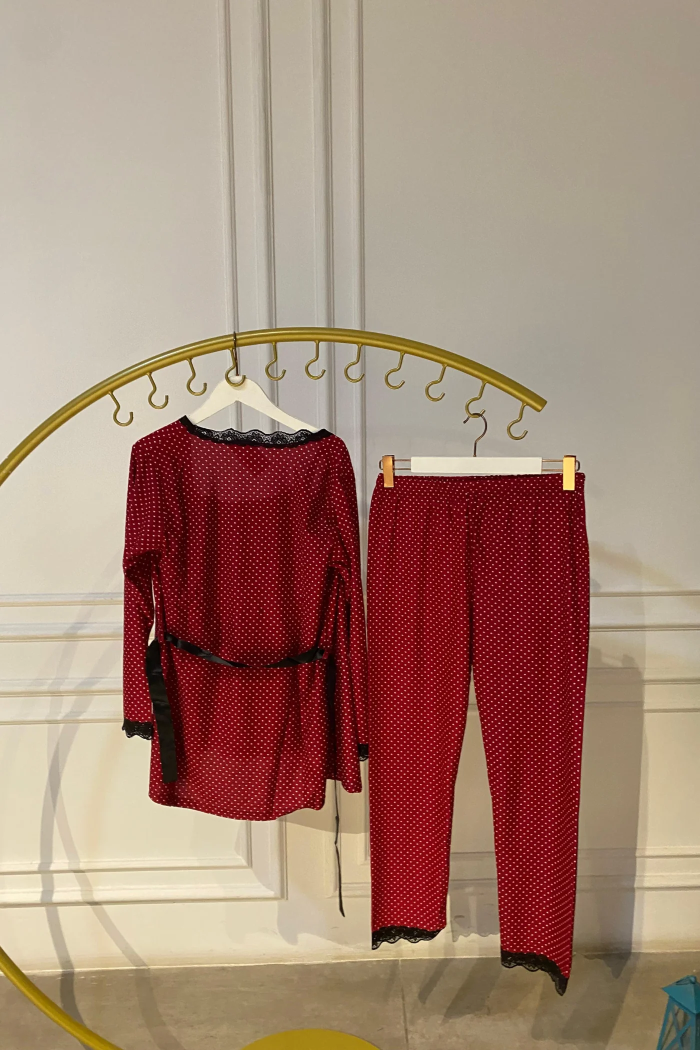 Dantel Detaylı Üçlü Pijama Takımı