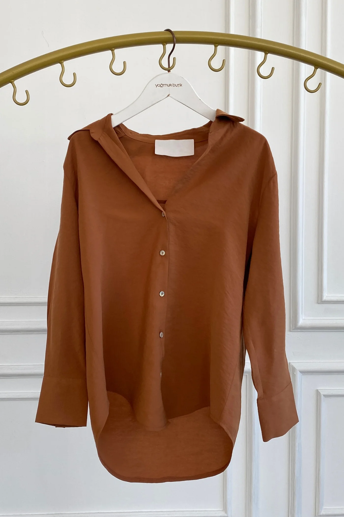 Kolları Çift Düğme Detaylı Modal Düz Gömlek