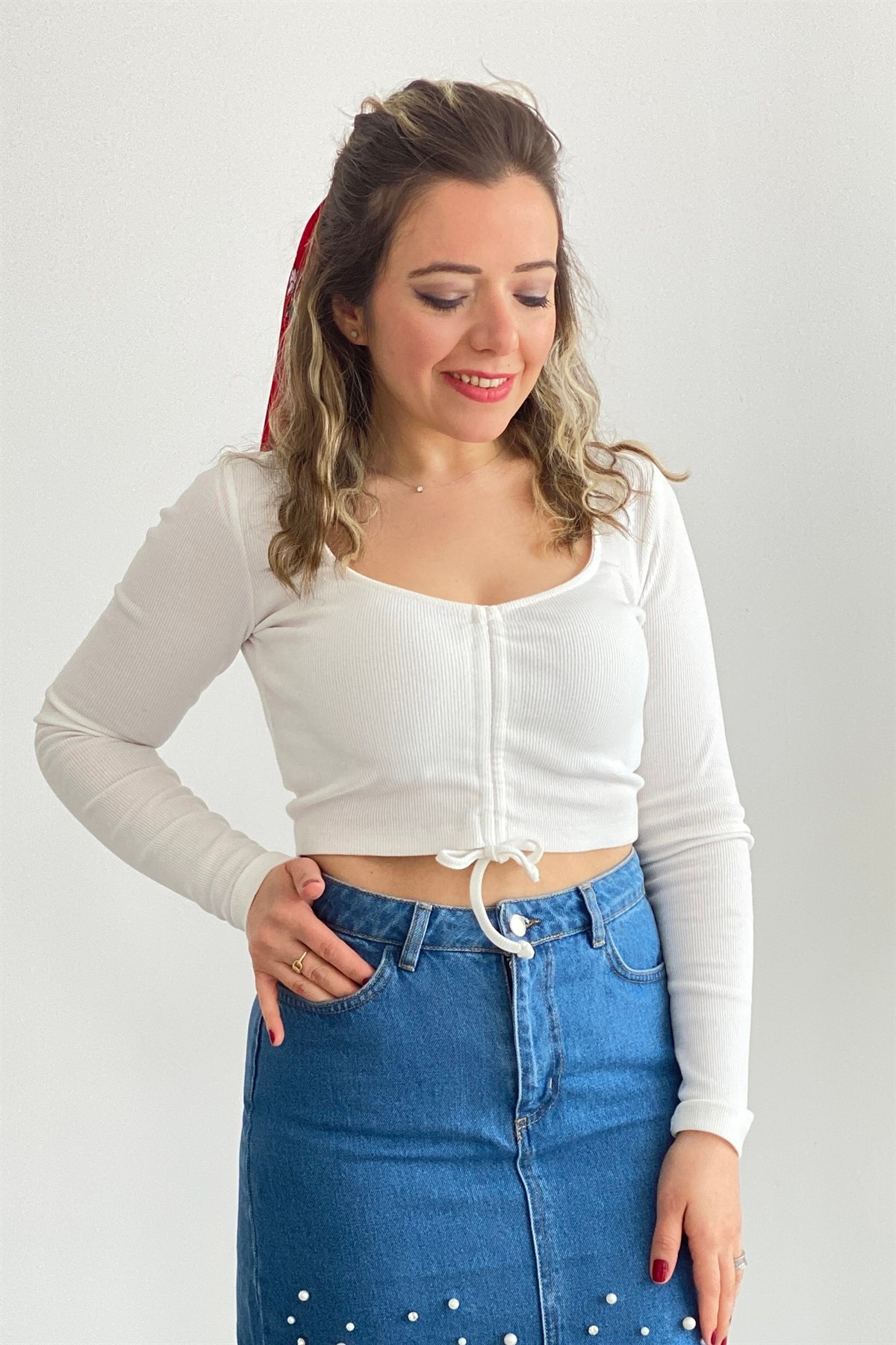 Önü Büzgülü Fitilli Uzun Kollu Crop