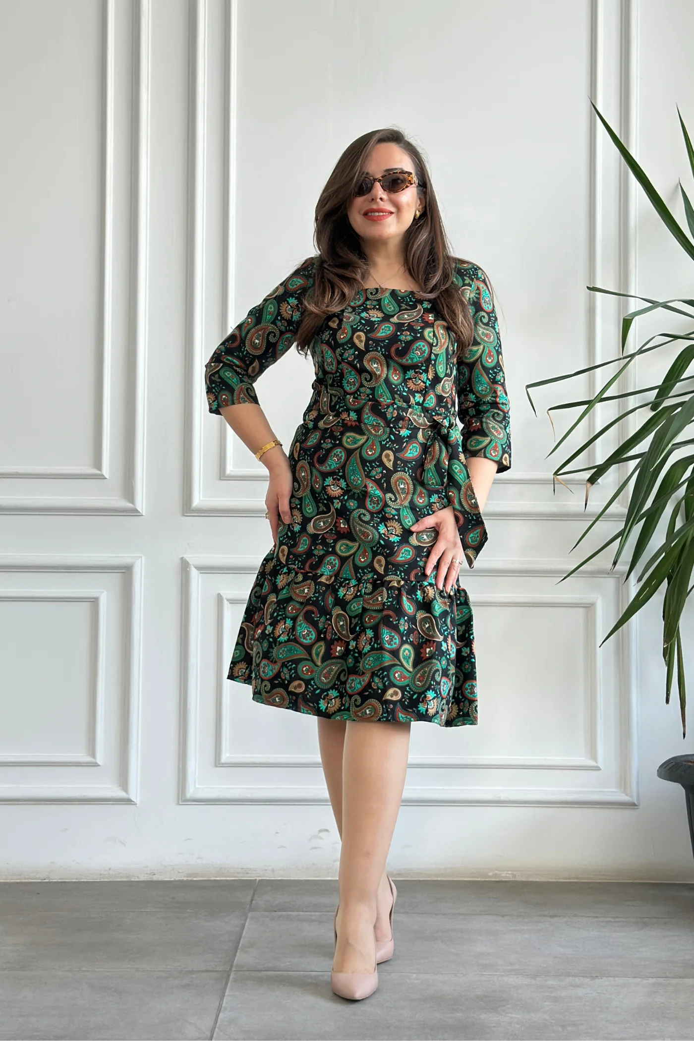 Etek Ucu Fırfırlı Kare Yaka Pazen Elbise - YESIL SIYAH