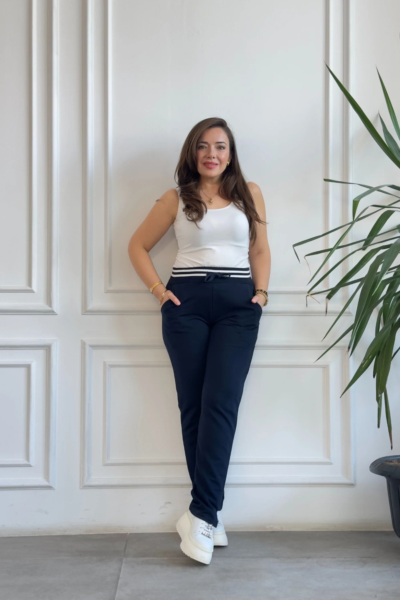 Paçası Yırtmaçlı Eşofman Altı