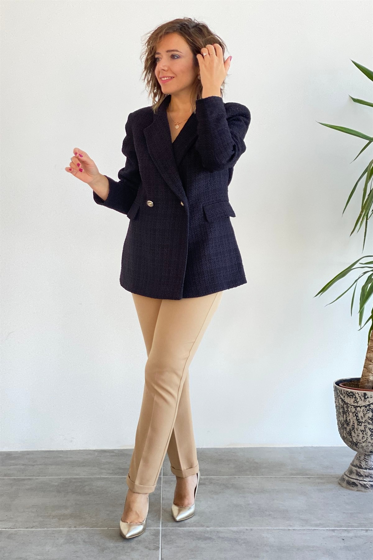Jakarlı İki Düğmeli Blazer Ceket