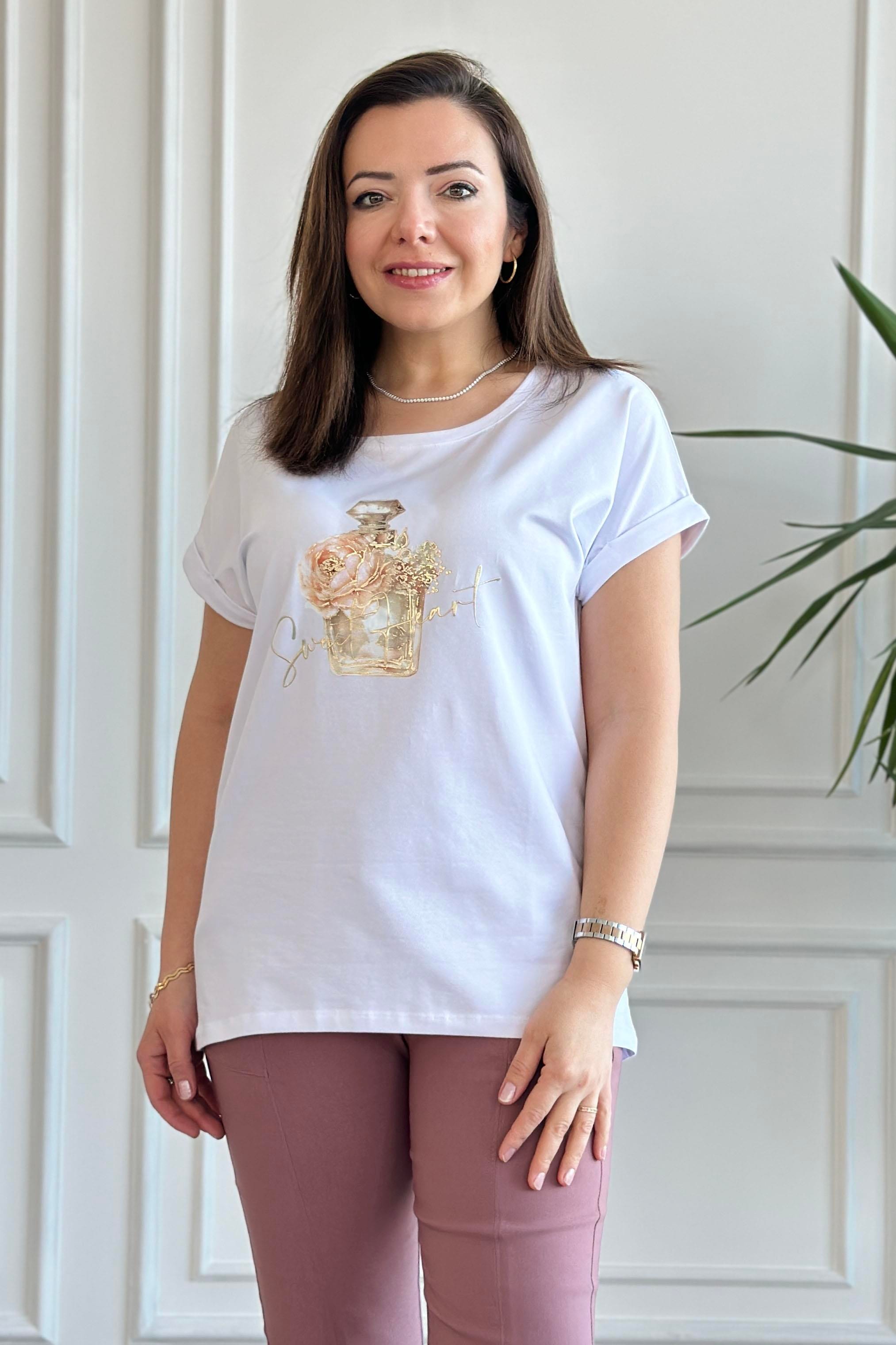 Bisiklet Yaka Önü Çiçek Ve Yazı Baskılı T-Shirt
