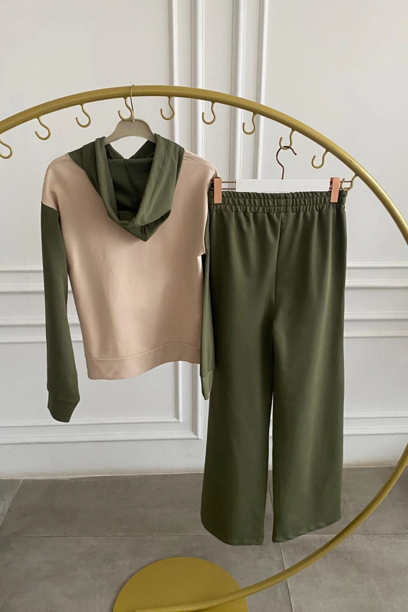 Önü Yazı Baskılı Kapşonlu Eşofman Takımı - HAKI