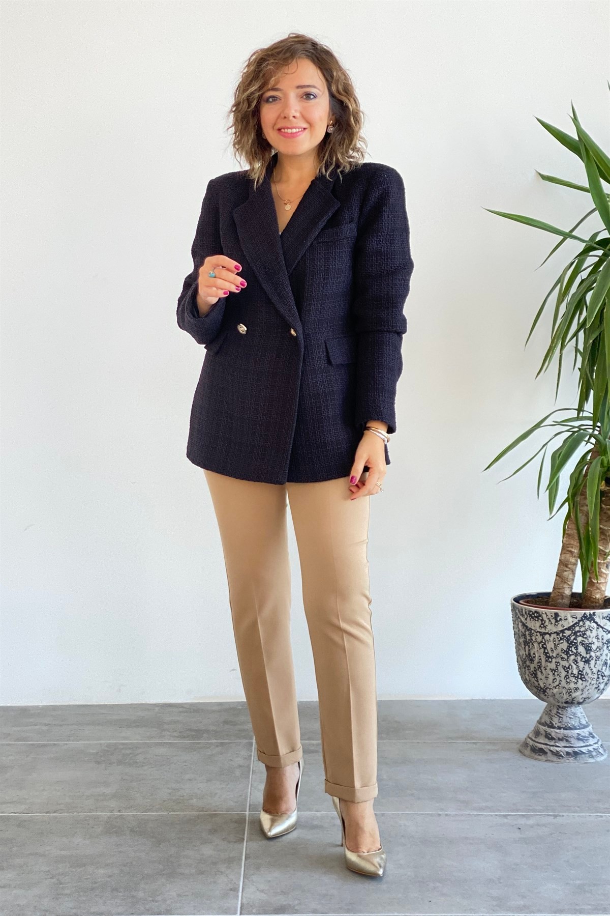 Jakarlı İki Düğmeli Blazer Ceket