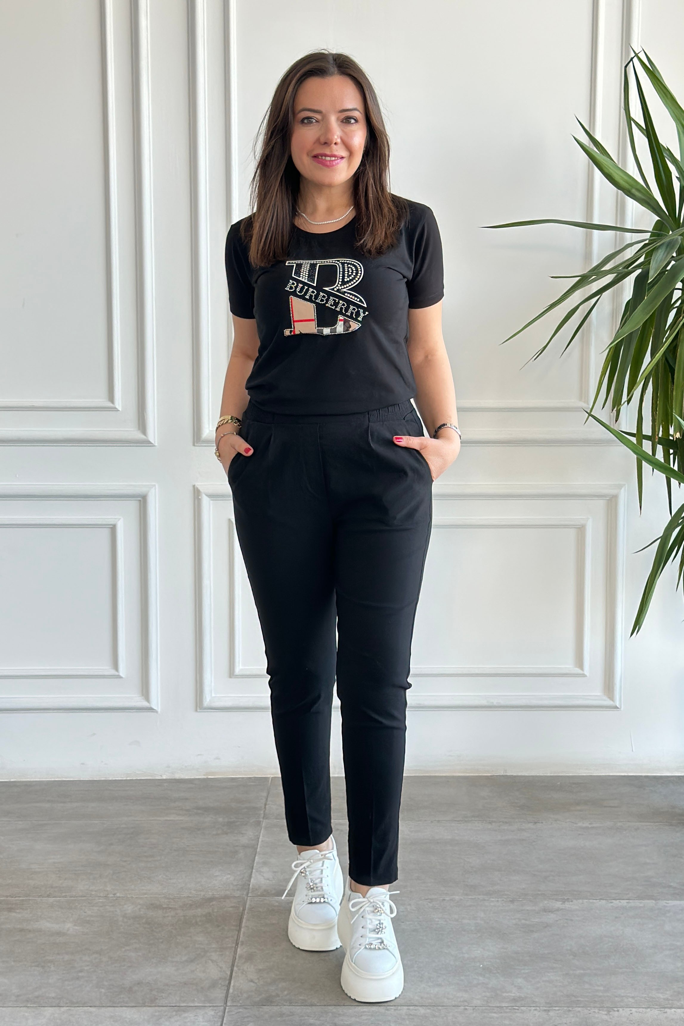 Bisiklet Yaka Yazı Ve Taş Detaylı T-Shirt