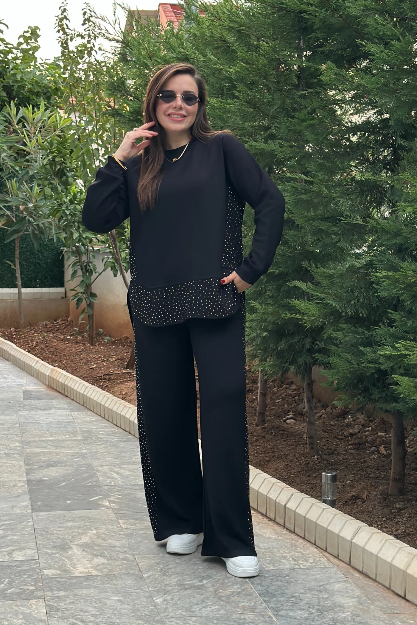 Etek Ucu Ve Yanları Taş Detaylı Takım - SIYAH