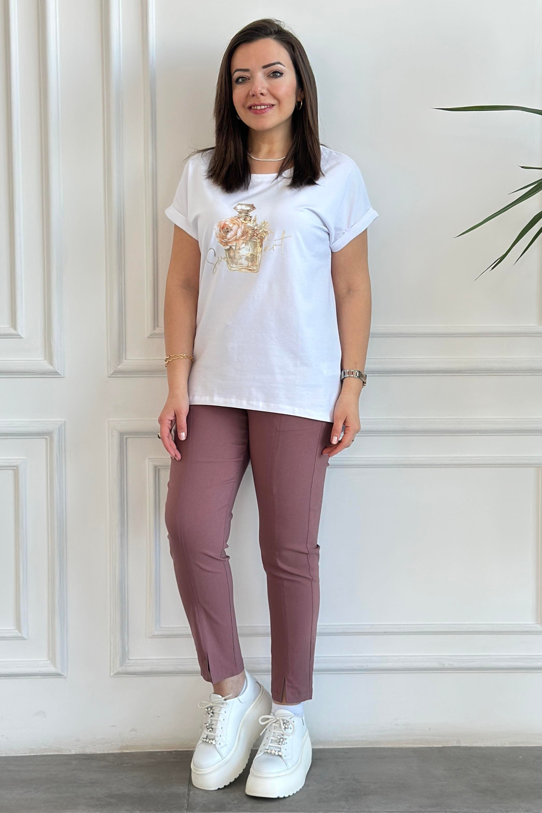 Bisiklet Yaka Önü Çiçek Ve Yazı Baskılı T-Shirt
