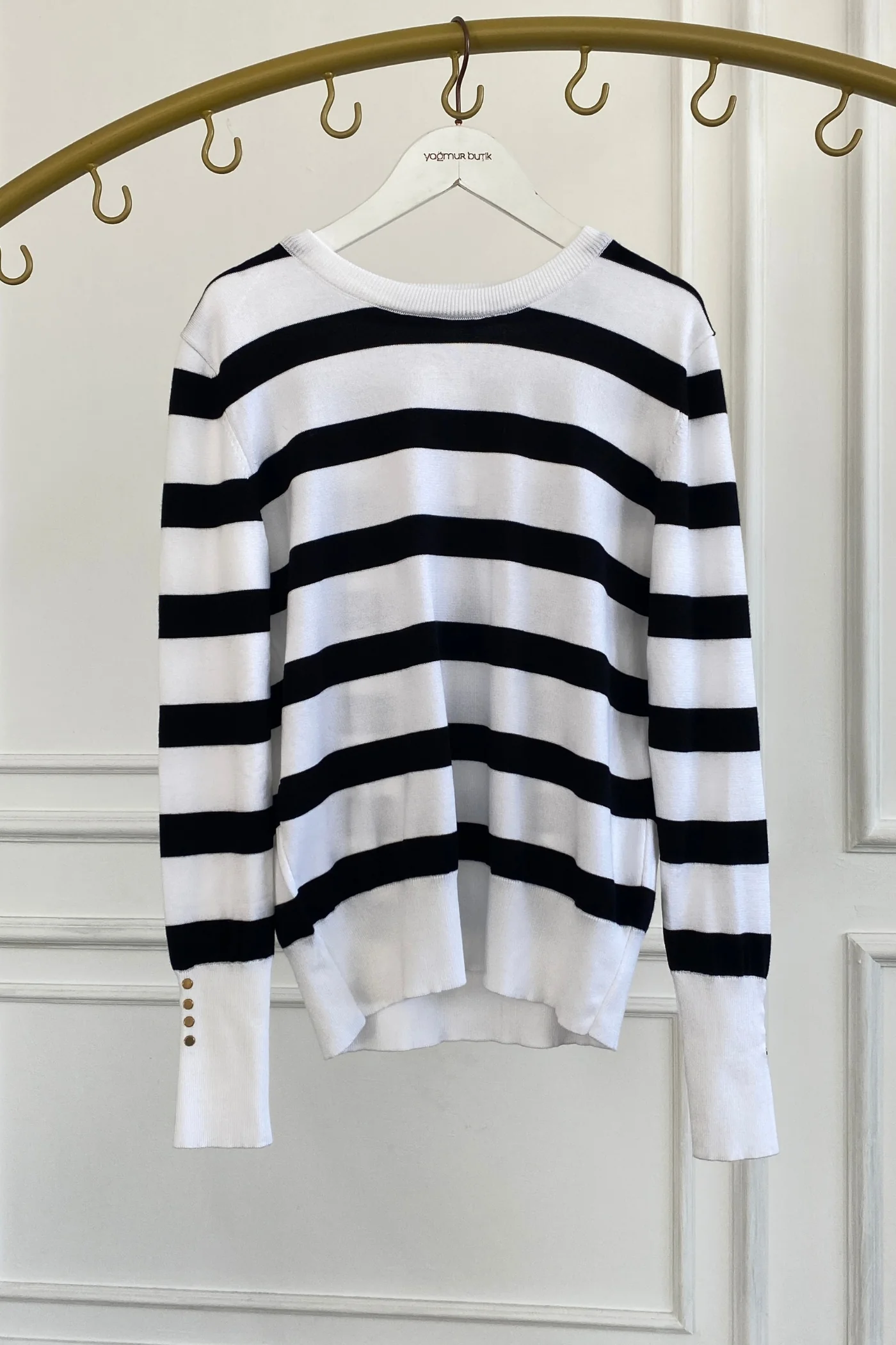 Kolları Zımba Detaylı Çizgili Triko