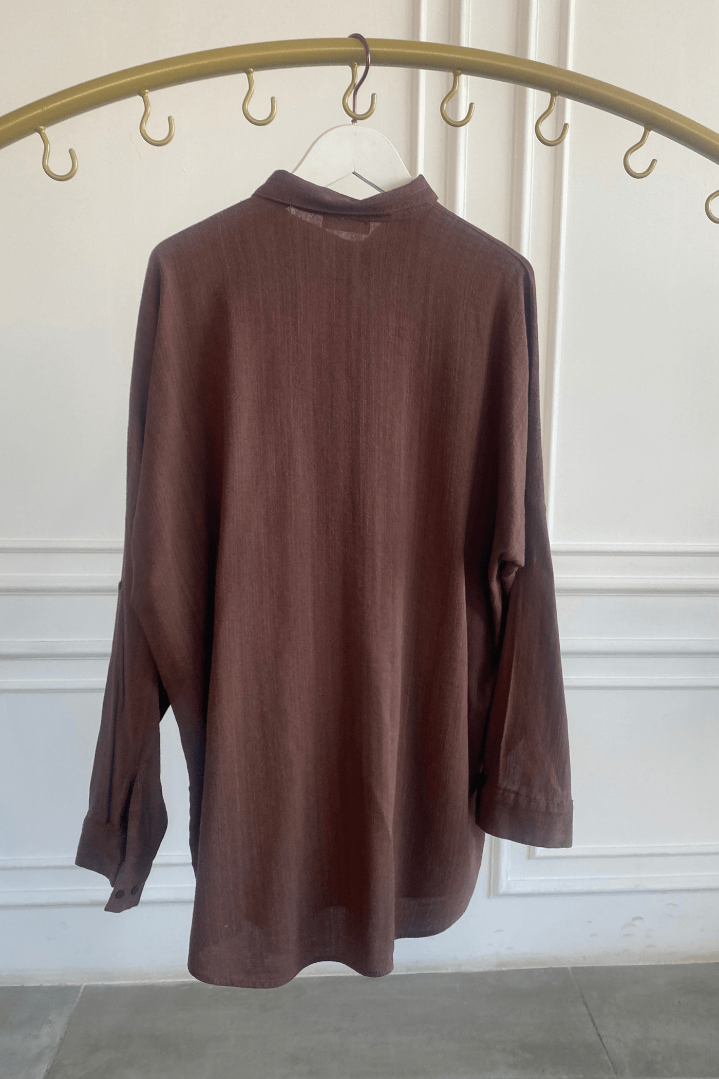 Yaprak Nakış İşlemeli Boncuk Detaylı Gömlek