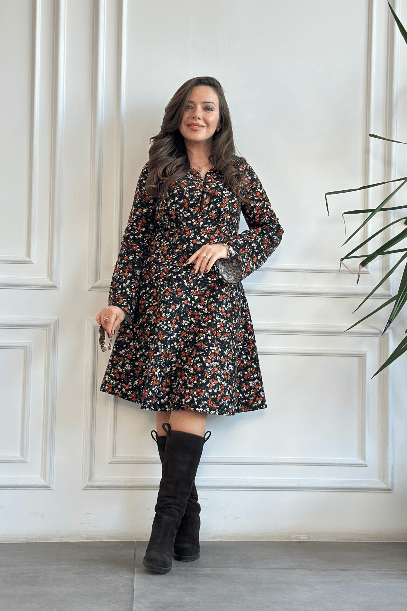 Önden Düğme Detaylı Asimetrik Kol Elbise