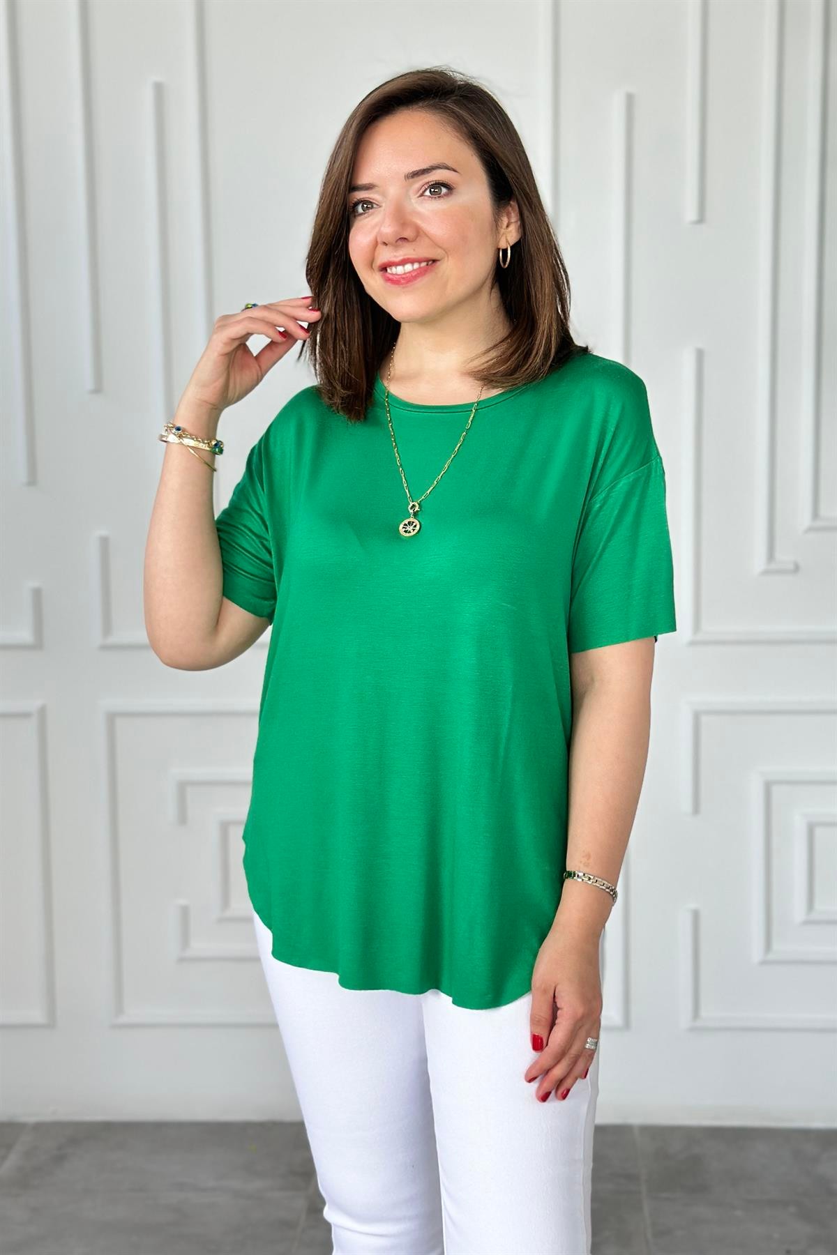 Bisiklet Yaka Basic T-Shirt