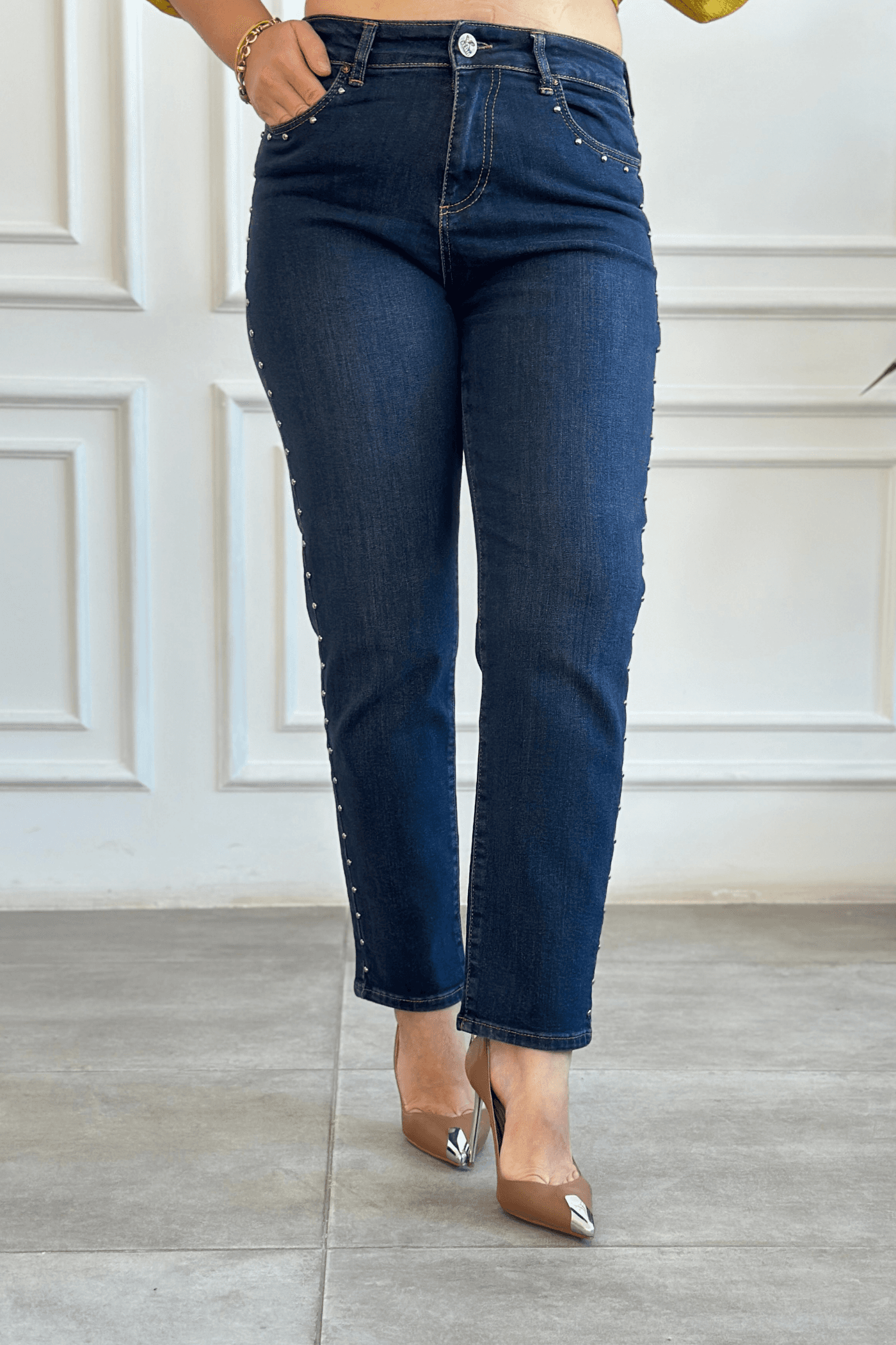 Cep Ve Yanları Drop Taş Detaylı Mom Jean - KAHVE TINT