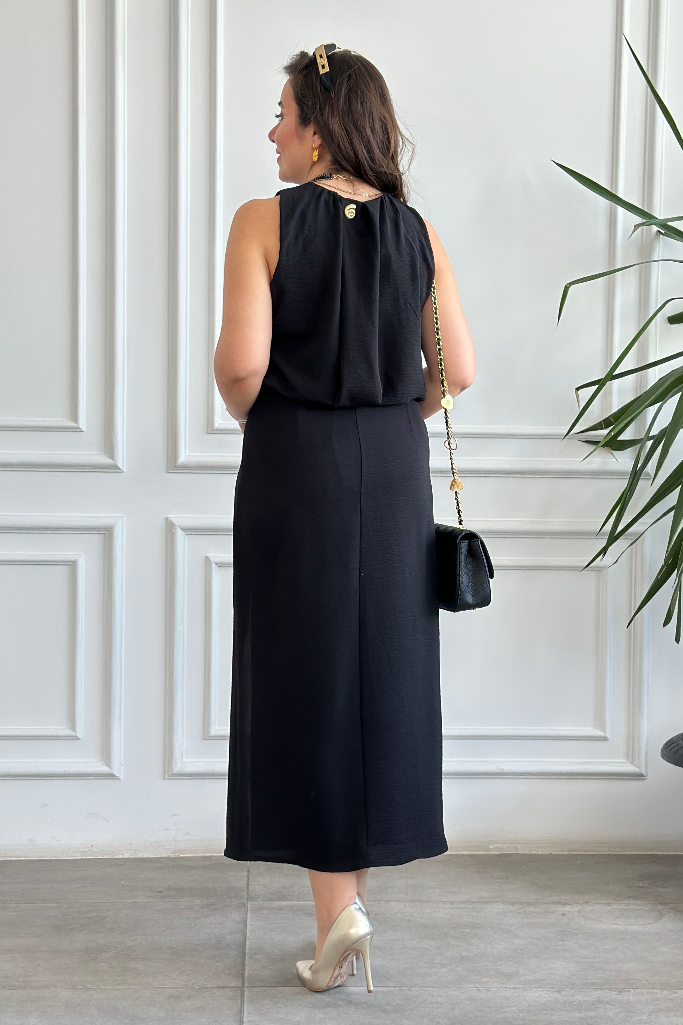 Yırtmaç Ve Drape Detaylı Elbise