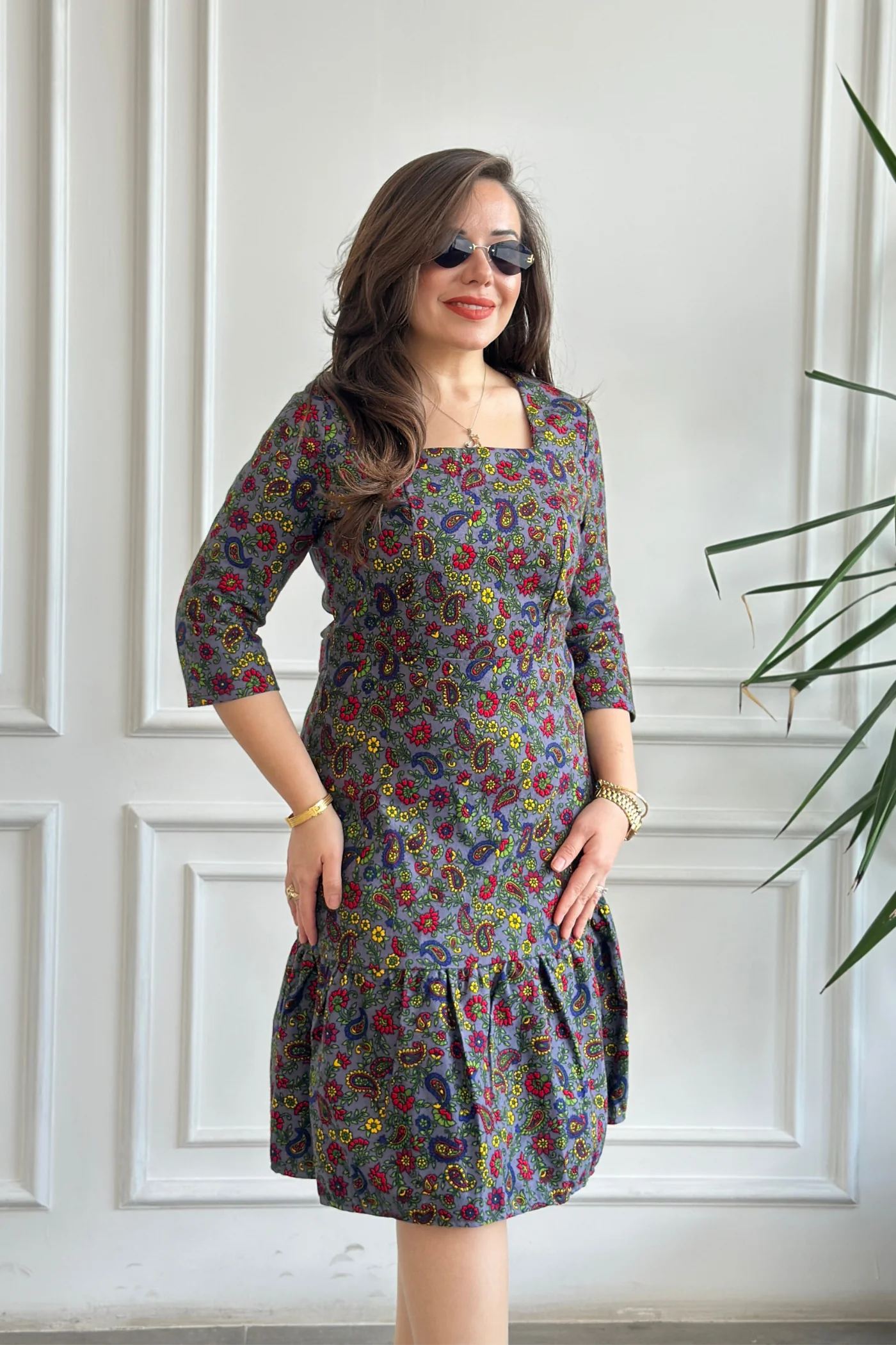 Etek Ucu Fırfırlı Kare Yaka Pazen Elbise - ANTRASIT