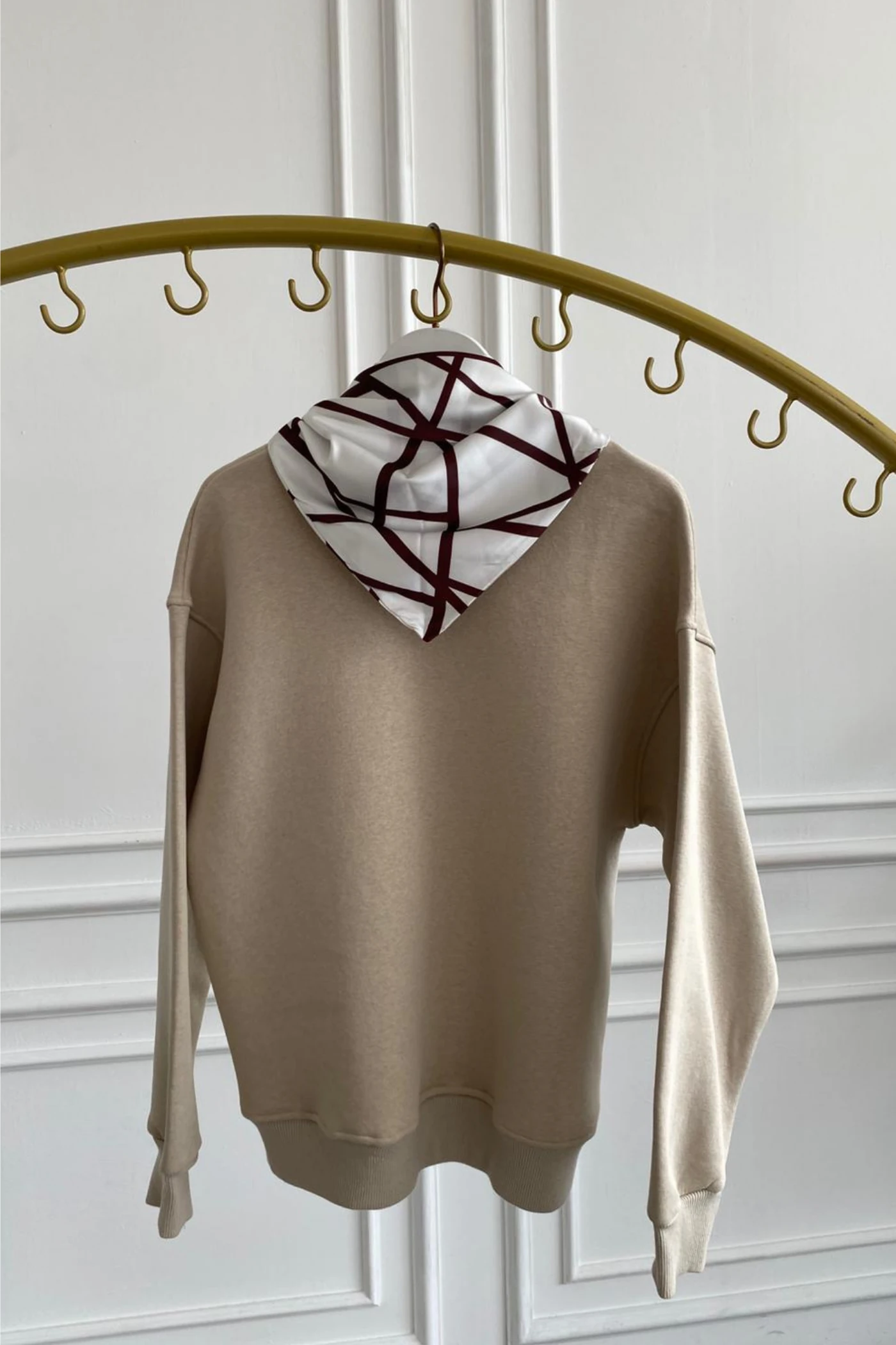 Yakası Fular Detaylı Sweat - BEJ