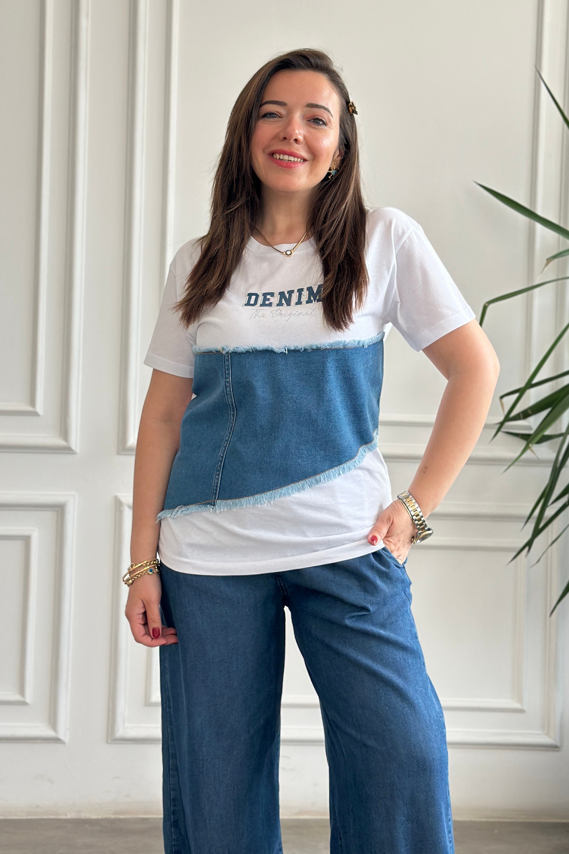 Taşlı Yazı Baskılı Kot Detaylı T-Shirt